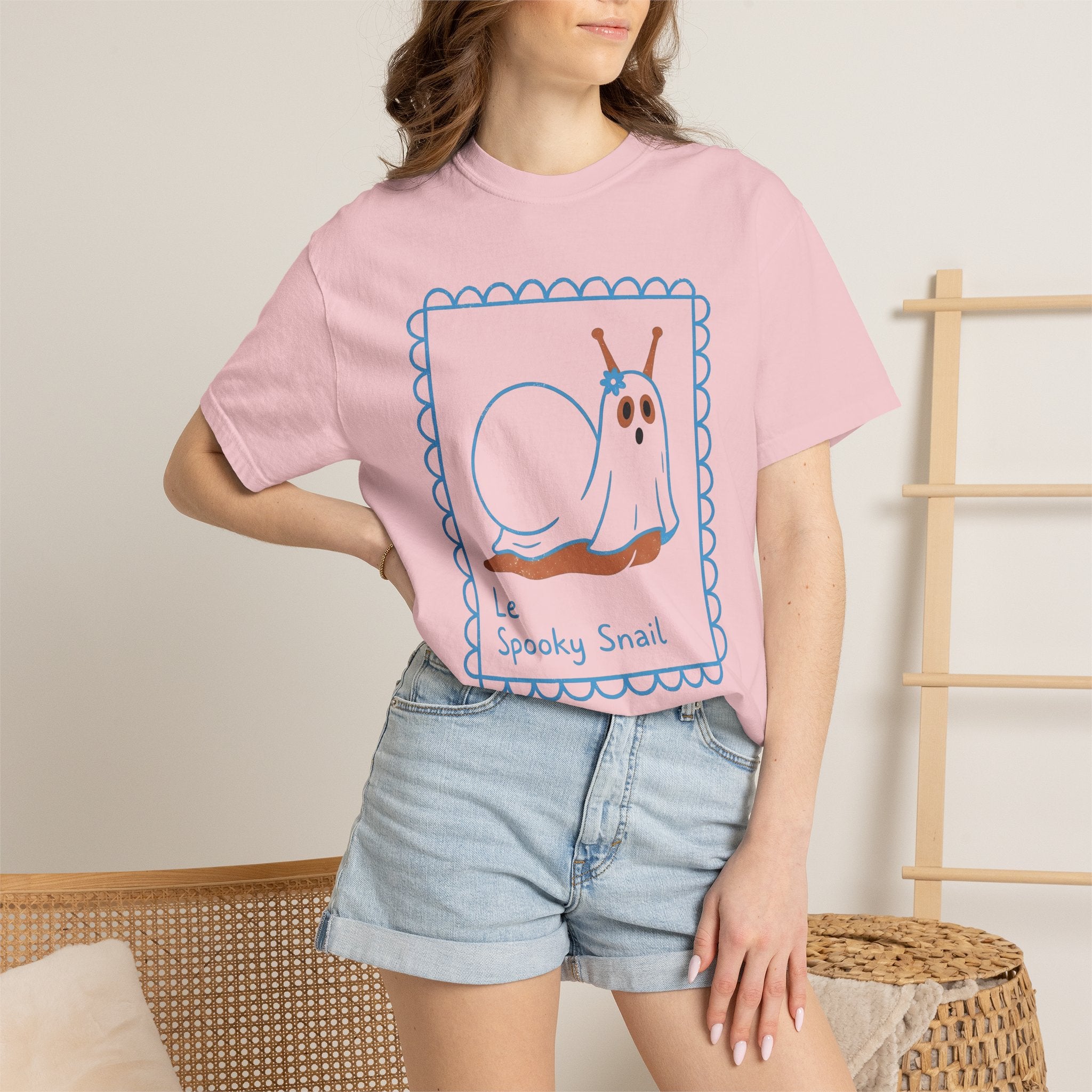Halloween Snail Shirt Halloween Creature Gift Women Sweet Tee Slug T-Shirt Horror Fan Spooky Tshirt Beast Graphic Doodle Blossom Tshirt