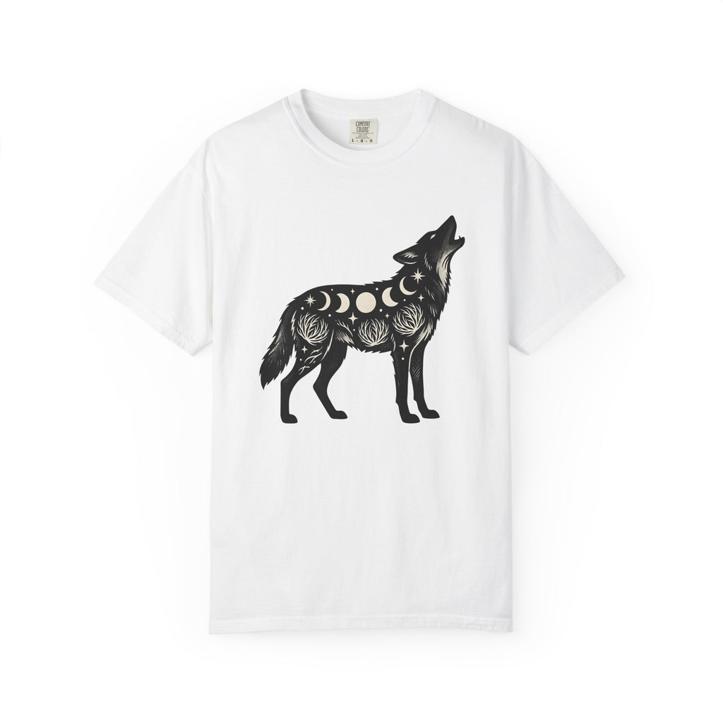 Wild Wolf Shirt Cowgirl Ranch Gift Women Tribal Tee Wolf T-Shirt Cowgirl Fan Primitive Tshirt Ranch Graphic Antique Moon Cycle Tshirt