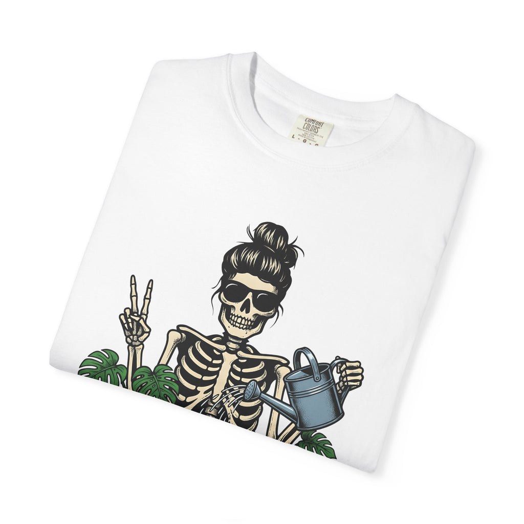 Skeleton Gardener Shirt Funny Plant Gift Women Bold Graphic Tee Skeleton T-Shirt Humor Fan Graphic Design Botany Retro Succulents Tshirt
