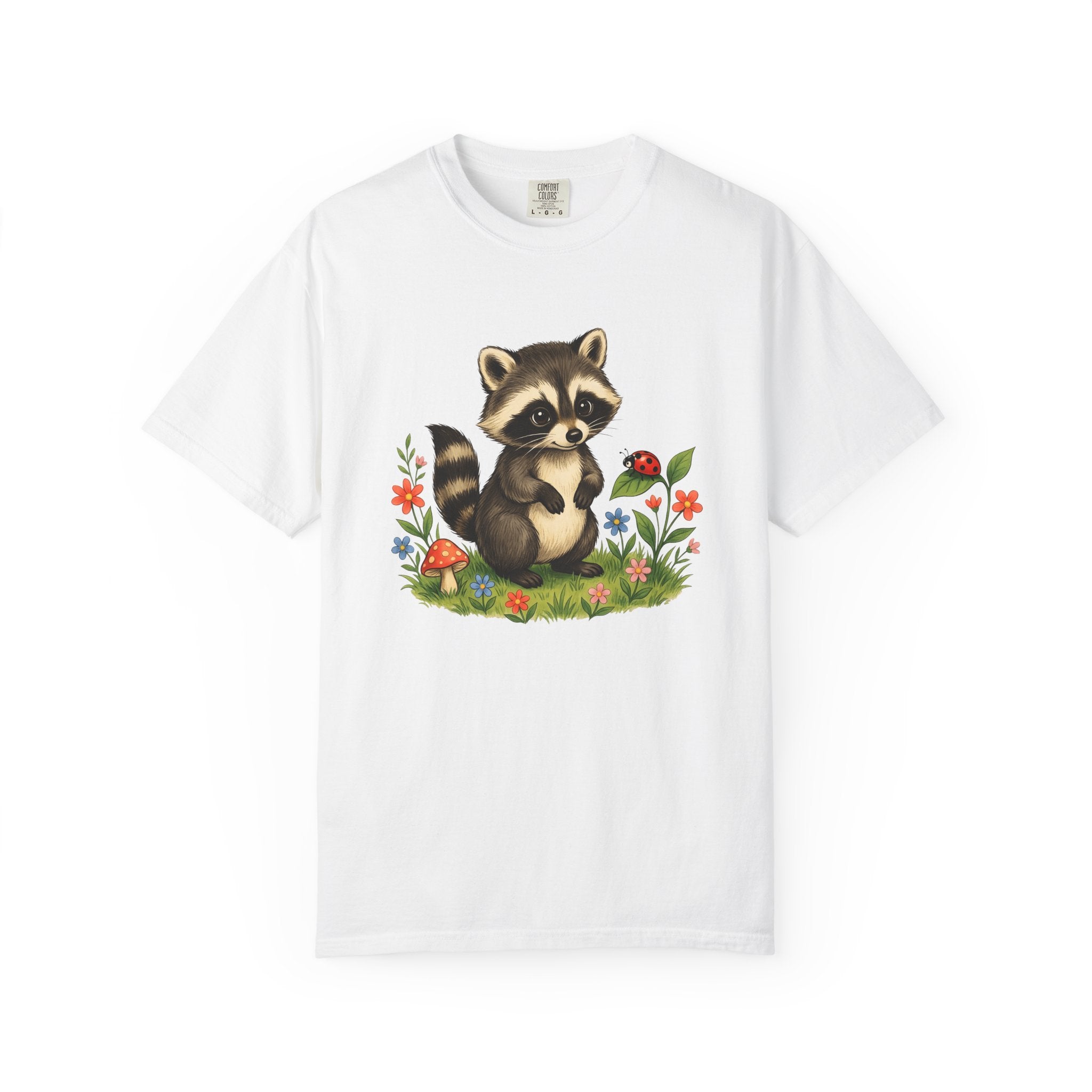 Raccoon Art Shirt Animals Nature Gift Women Sweet Tee Raccoon T-Shirt Wildlife Fan Cartoon Tshirt Outdoor Graphic Doodle Ladybug Tshirt