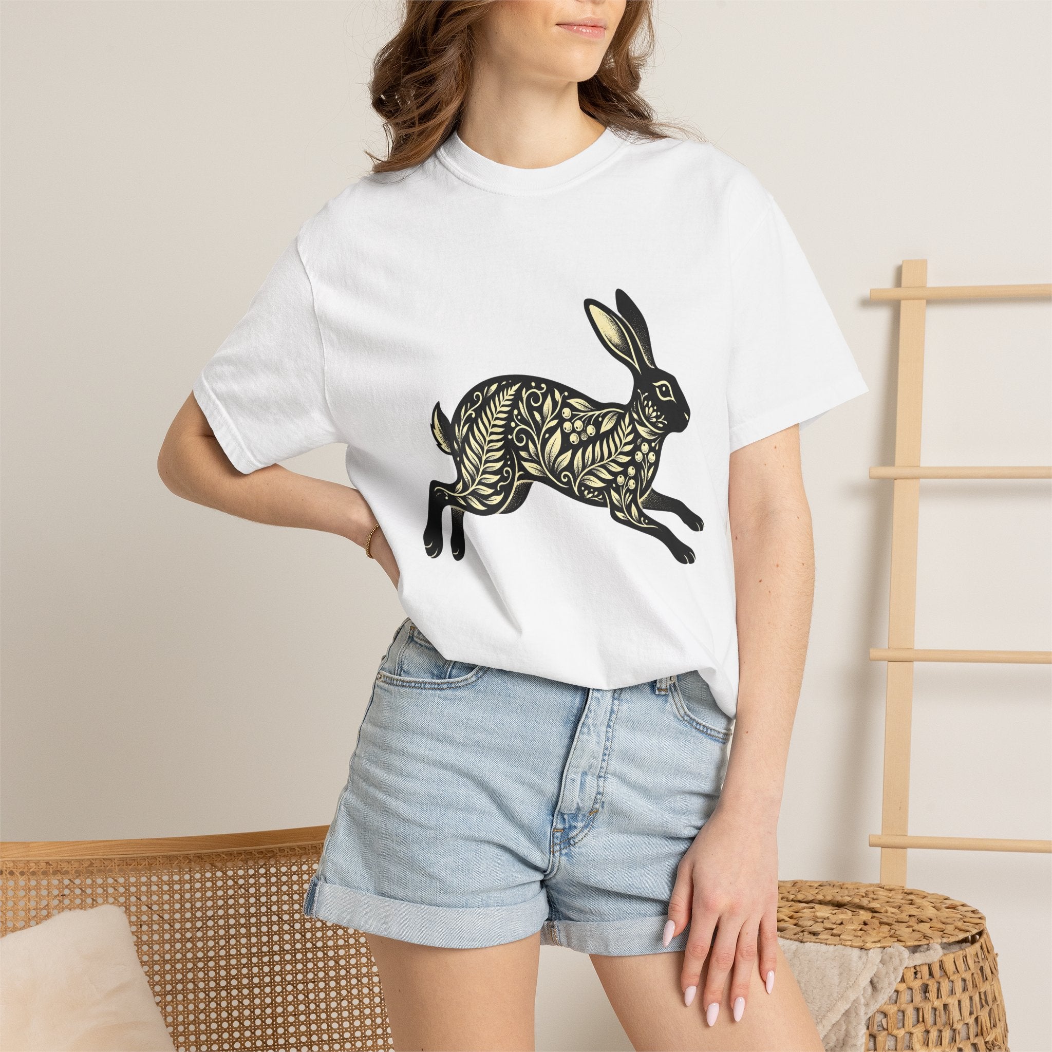 Floral Bunny Shirt Easter Animal Gift Women Folk Art Tee Rabbit T-Shirt Easter Fan Bunny Tshirt Naive Art Graphic Vintage Botanical Tshirt