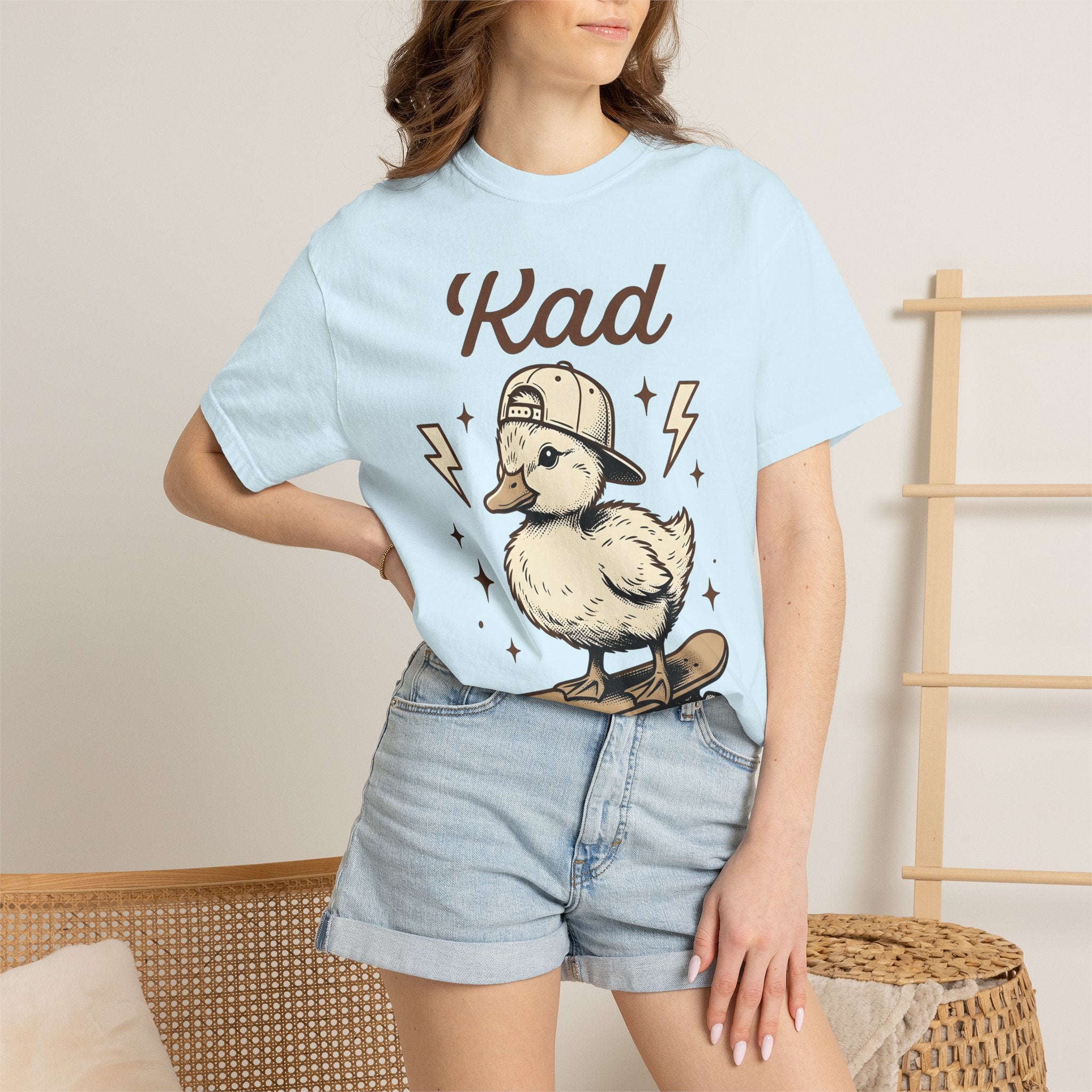 Duck Skateboard Shirt Easter Animal Gift Women Hand Drawn Tee Duck T-Shirt Easter Fan Hand Drawn Tshirt Creature Graphic Retro Lightning