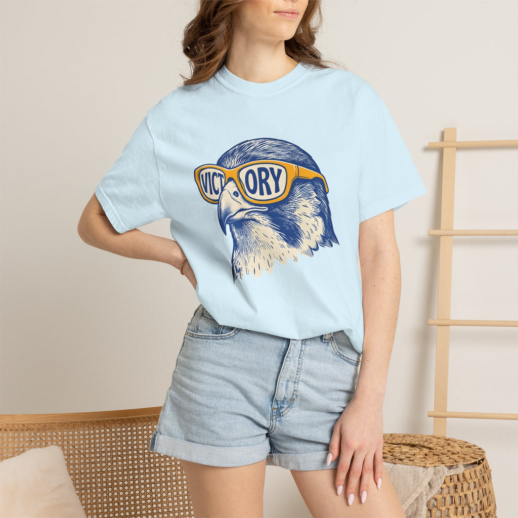 Eagle Shades Shirt Funny Wildlife Gift Women Retro Tee Sunglasses T-Shirt Humor Fan Vintage Tshirt Animal Graphic Sketch Eyewear Tshirt