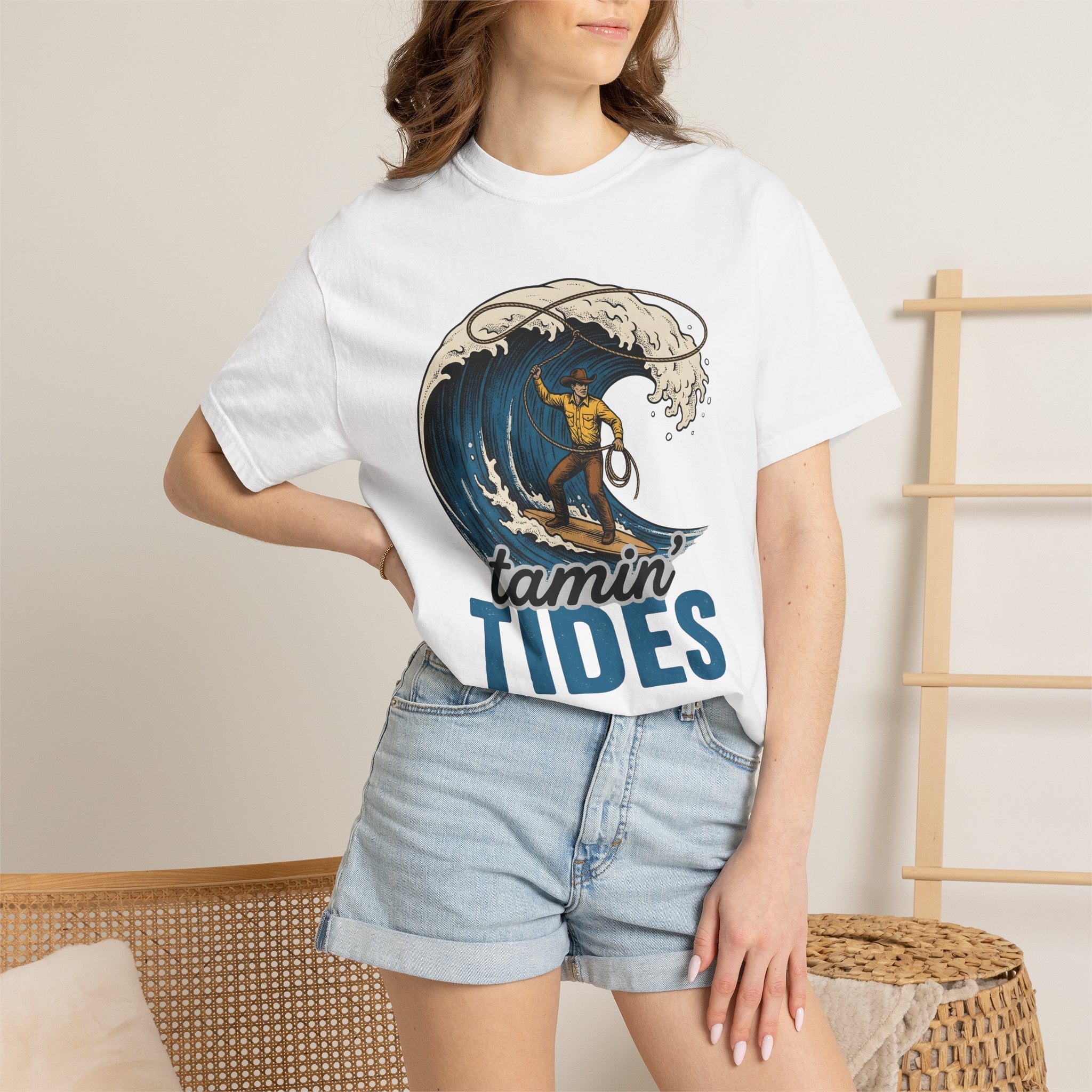Cowboy Surfer Shirt Beach Cowboy Gift Women Vintage Tee Cowboy T-Shirt Coast Fan Distressed Graphic Tshirt Retro Wave Tshirt