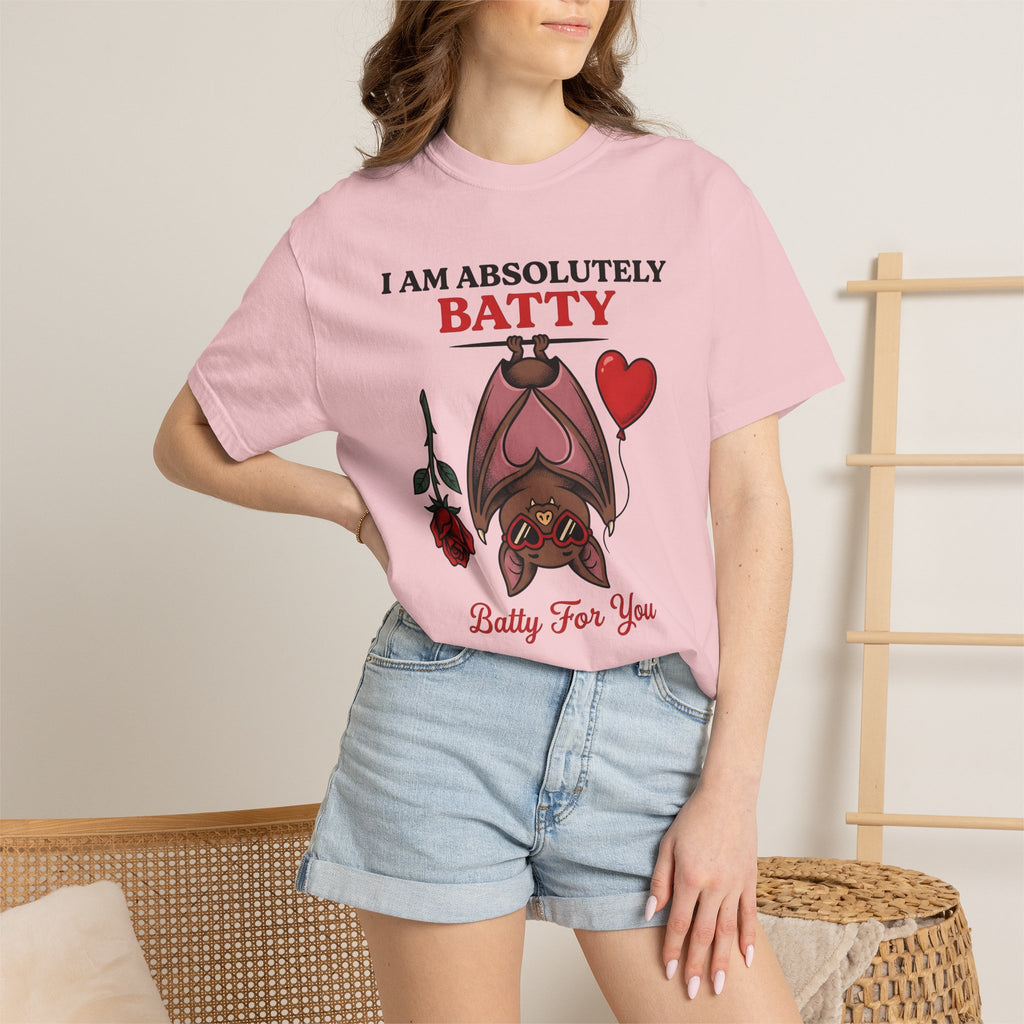 Bat Love Shirt Valentine Wildlife Gift Women Comic Tee Chiropteran T-Shirt Valentine Fan Cartoon Tshirt Animal Graphic Retro Flower Tshirt