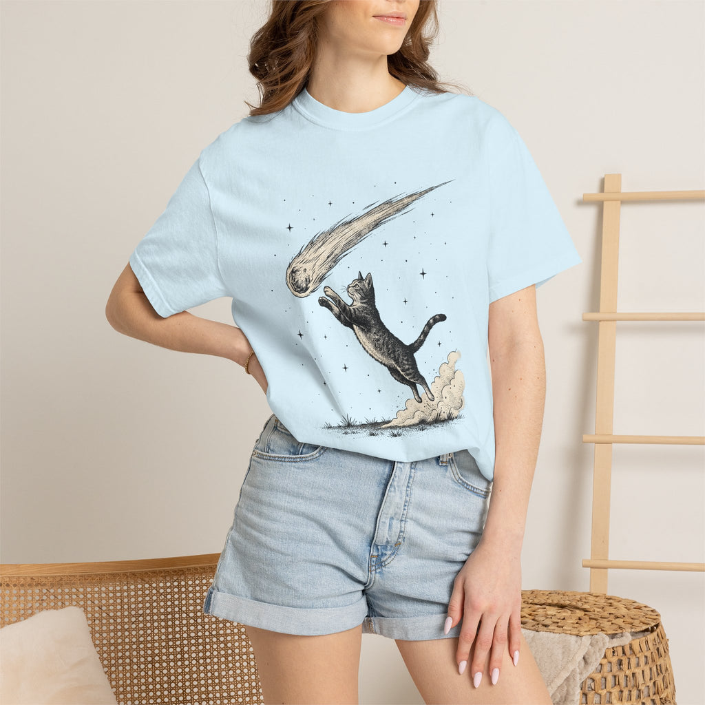 Leaping Cat Shirt Cat Galaxy Gift Women Retro Tee Kitten T-Shirt Cat Fan Feline Tshirt Cosmic Graphic Sketch Falling Star Tshirt