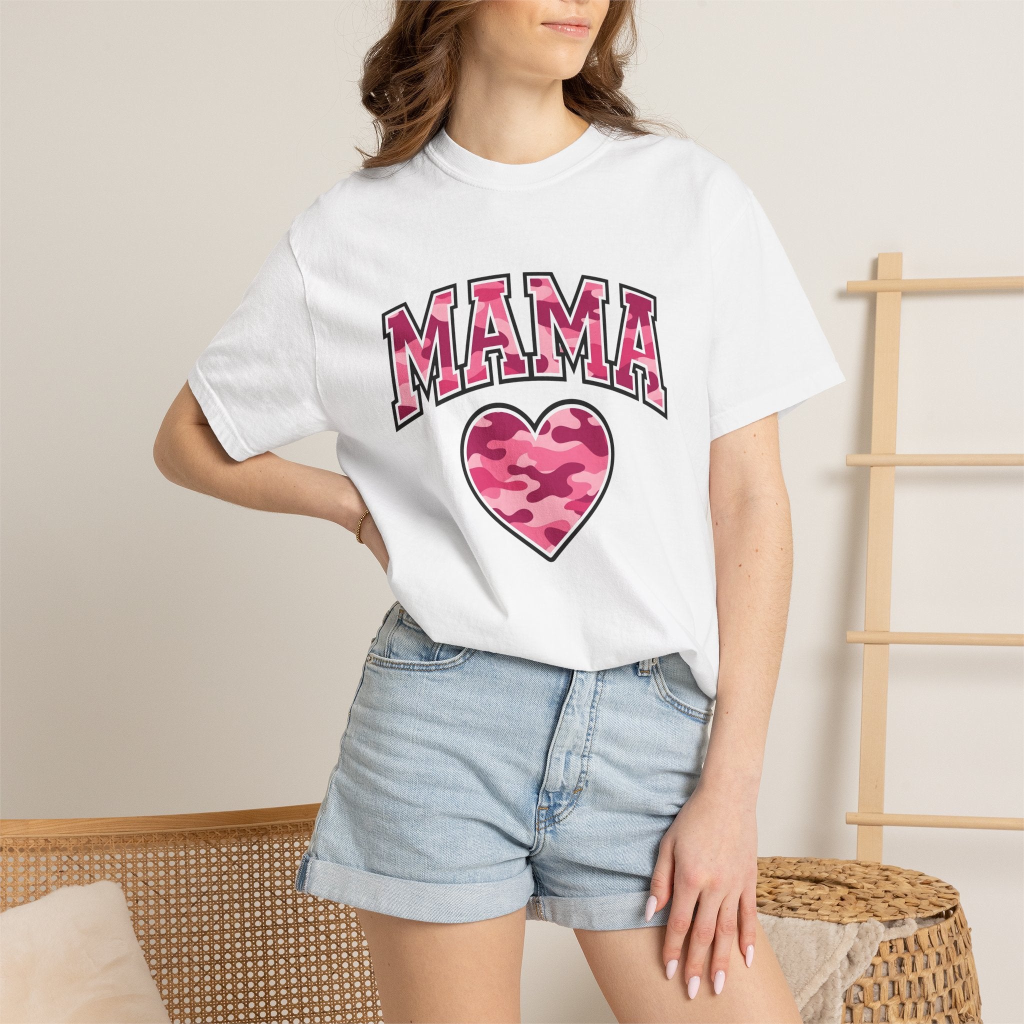 Pink Camo Heart Shirt Mom Family Gift Women Bold Tee Heart T-Shirt Mother Fan Graphic Tshirt Clan Graphic Retro Camouflage Pattern Tshirt