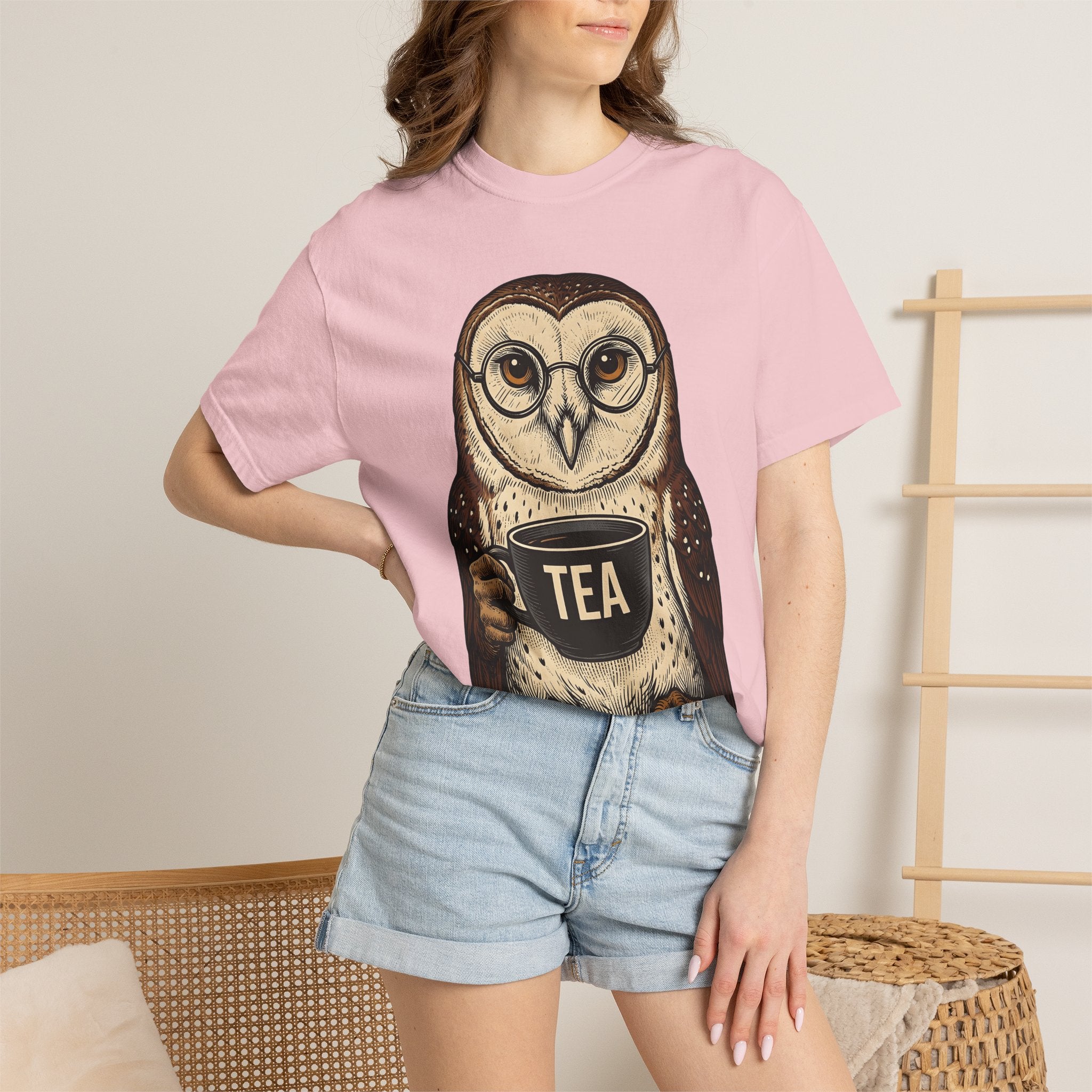 Owl Tea Cup Shirt Tea Animal Gift Women Vintage Tee Teacup T-Shirt Tea Fan Retro Tshirt Wildlife Graphic Hand Drawn Glasses Tshirt
