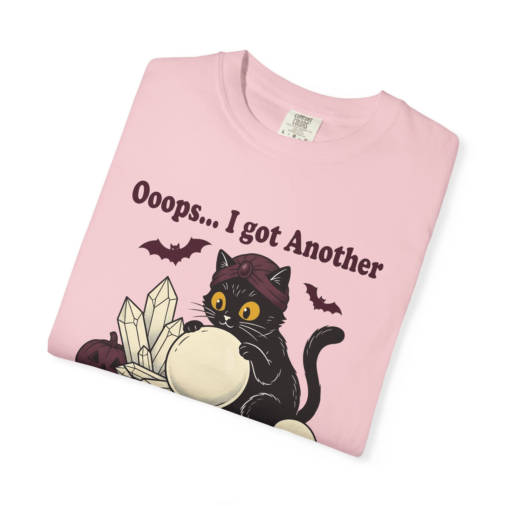 Black Cat Seer Shirt Halloween Sorcery Gift Women Animated Tee Cat T-Shirt Horror Fan Cartoon Tshirt Magic Graphic Classic Fortune Globe