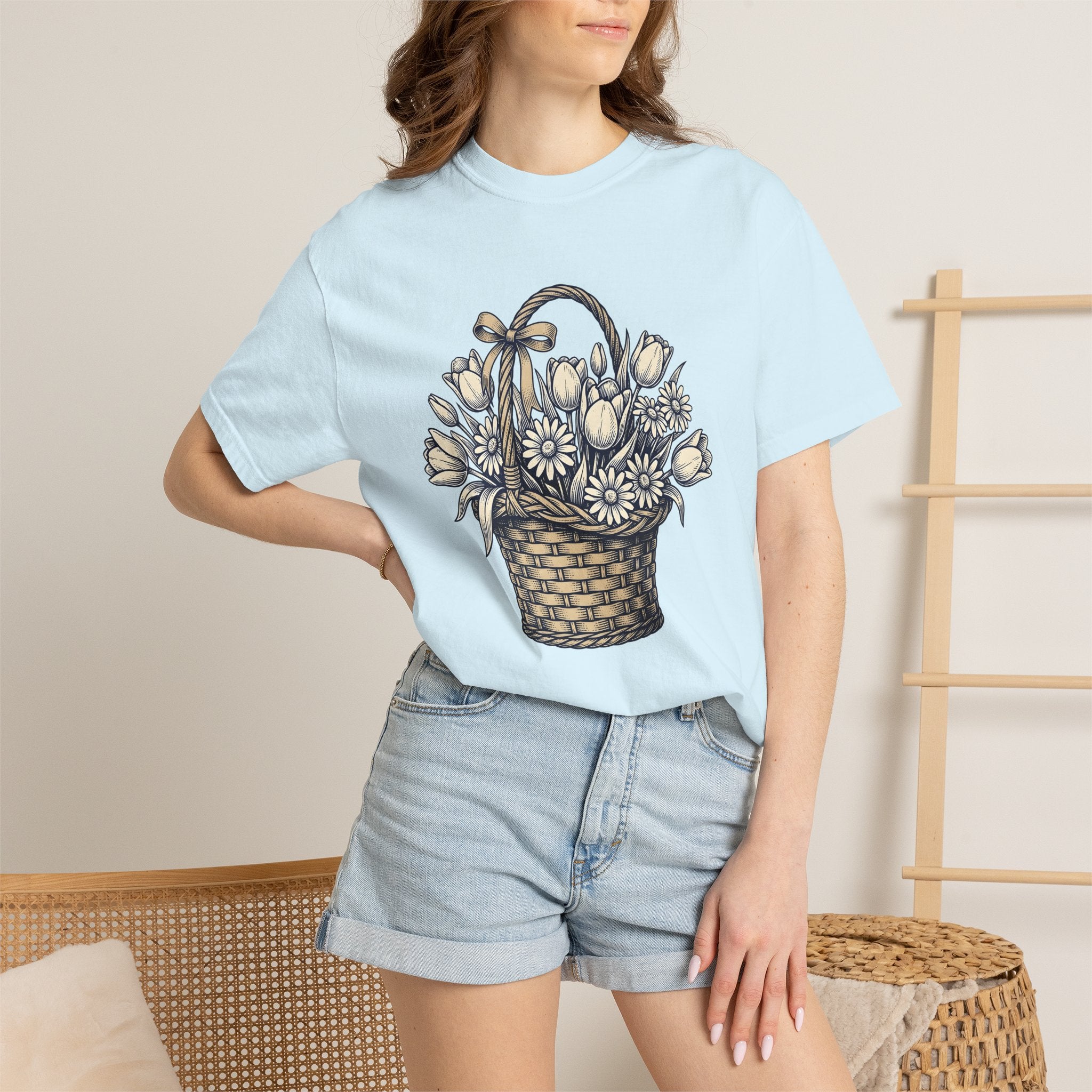 Spring Flowers Shirt Easter Arrangement Gift Women Cartoon Tee Florals T-Shirt Easter Fan Comic Tshirt Bouquet Graphic Illustration Bowtie