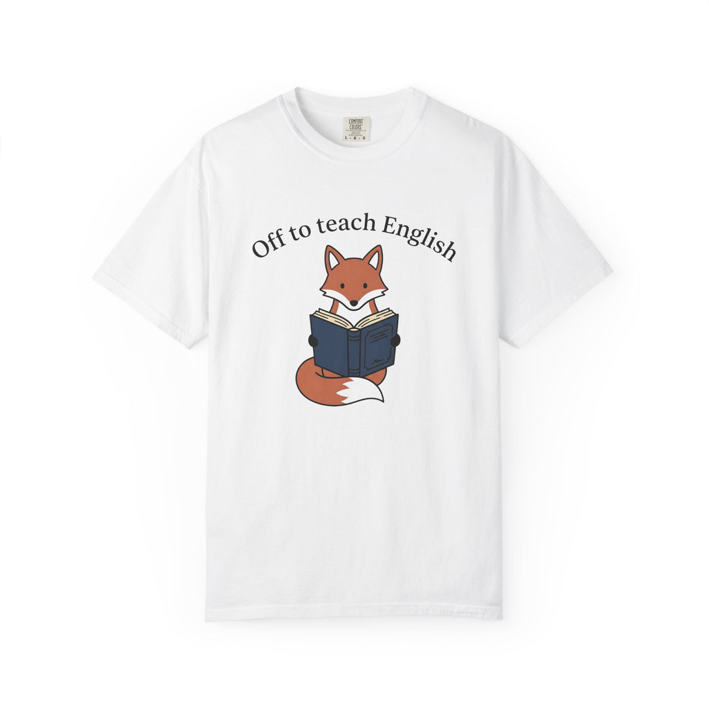 Fox Holding Book Shirt Teacher Wildlife Gift Women Kawaii Tee Vixen T-Shirt Educator Enthusiast Cute Tshirt Animal Graphic Comic Reading