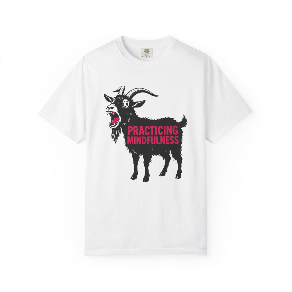 Yelling Goat Shirt Funny Pet Gift Women Comic Tee Bleating Goat T-Shirt Humor Fan Cartoon Tshirt Animal Graphic Vintage Large Font Tshirt