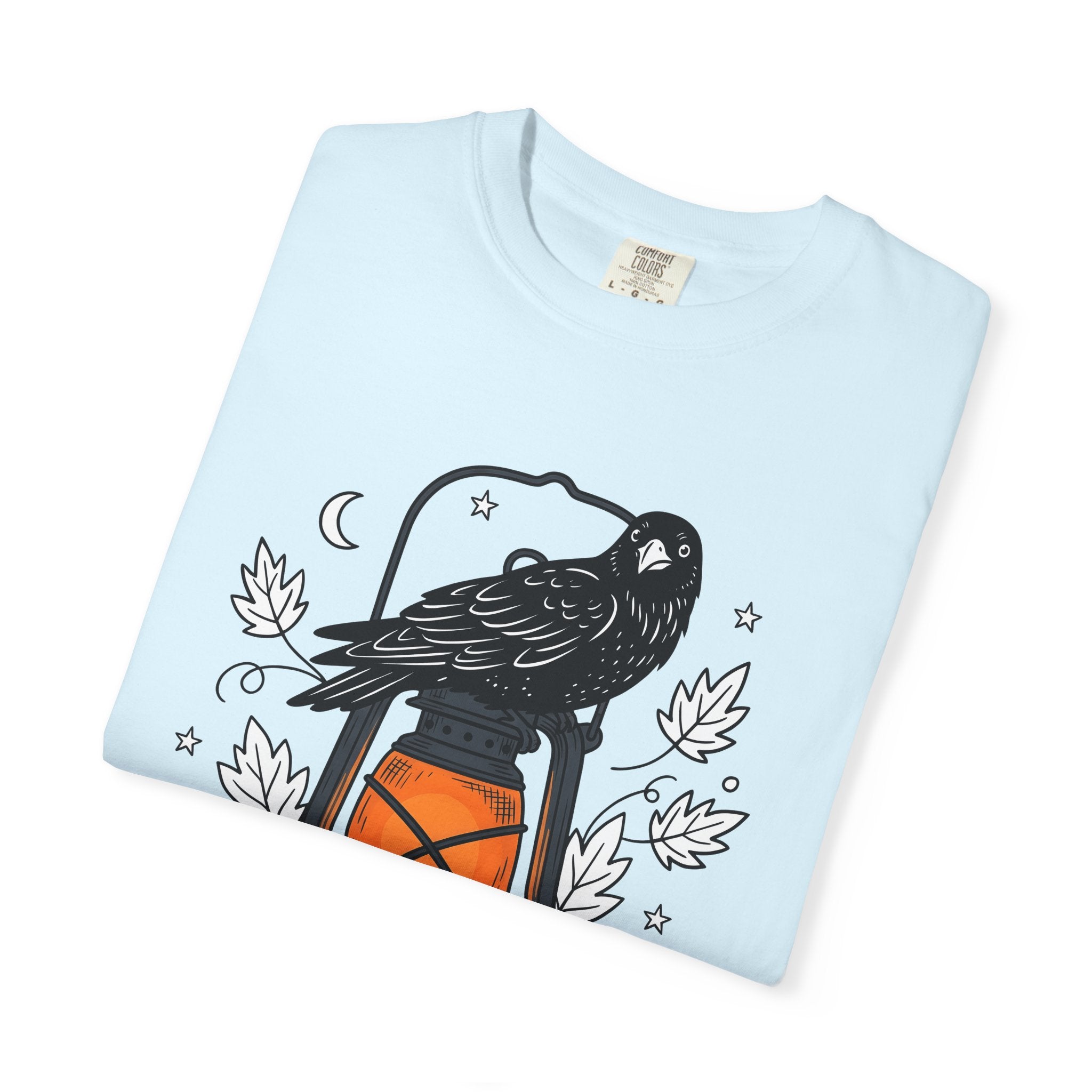 Blackbird Lantern Shirt Halloween Eerie Gift Women Flat Graphic Tee Lantern T-Shirt Spooky Fan Spooky Graphic Tshirt Rustic Fall Leaves