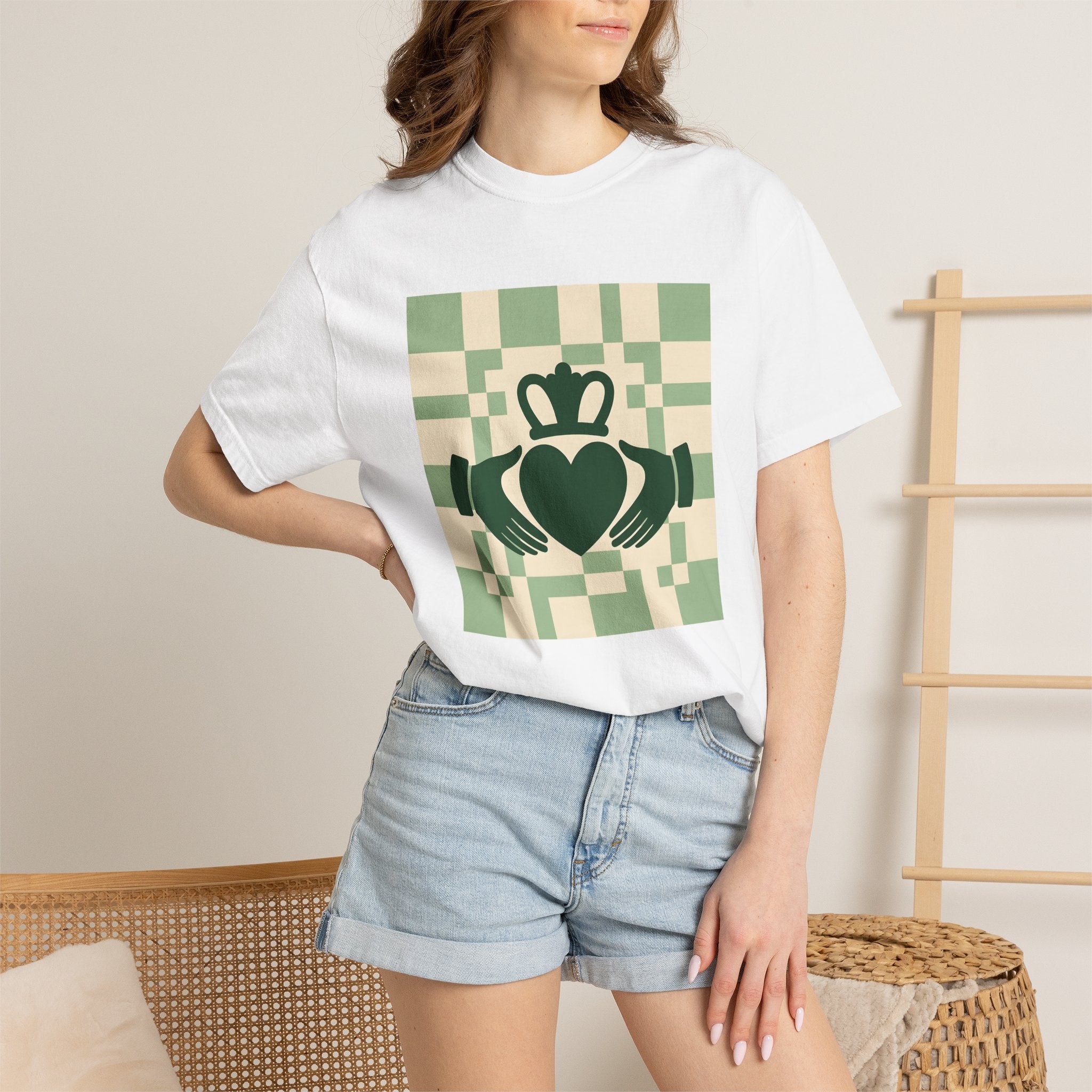 Claddagh Emblem Shirt St Patrick's Day Emerald Isle Gift Women Ethnic Tee Claddagh T-Shirt Irish Fan Celtic Tshirt Ireland Graphic Line Art