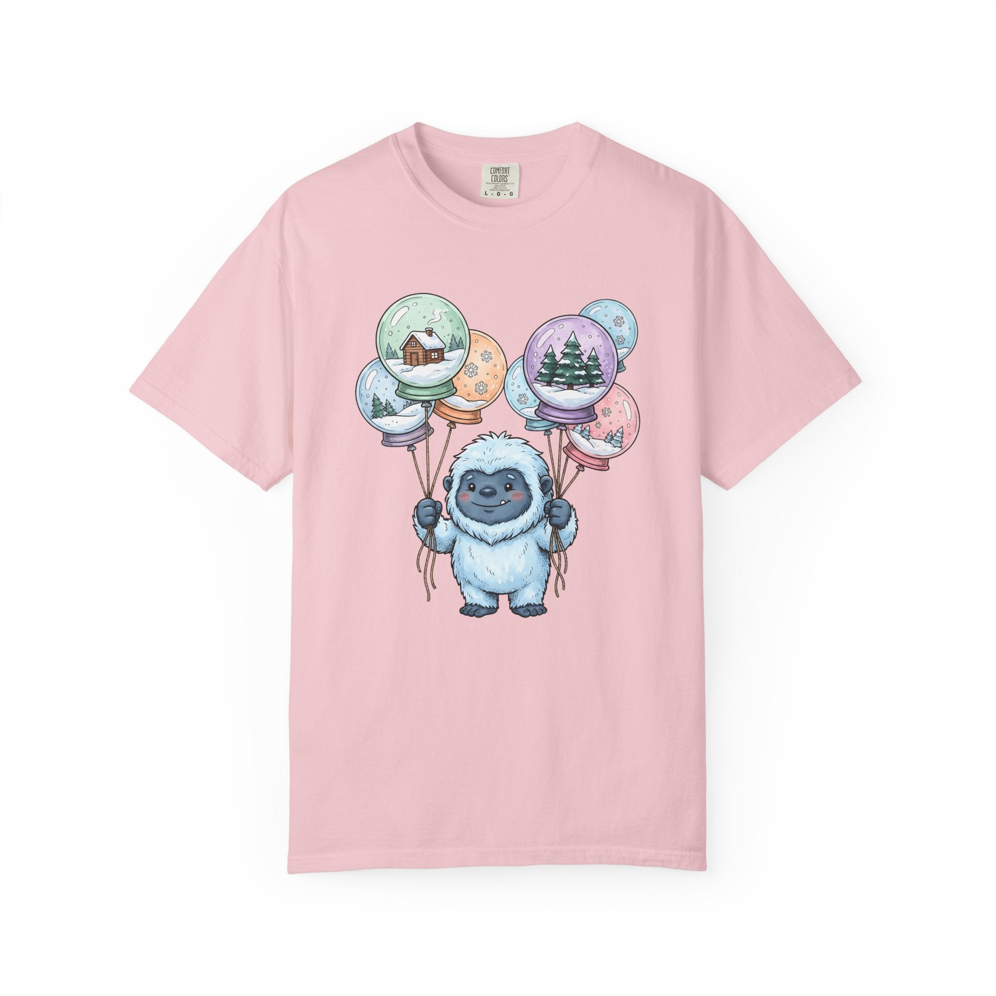 Bigfoot Snow Globe Shirt Cute Cold Gift Women Illustrated Tee Sasquatch T-Shirt Adorable Fan Illustrated Tshirt Frosty Graphic Line Art