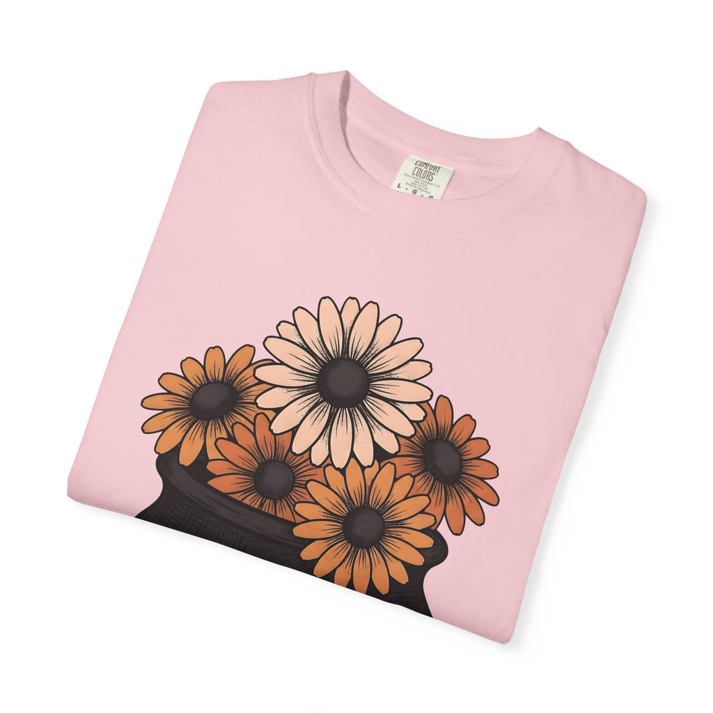 Witch Pot Flowers Shirt Halloween Petals Gift Women Line Art Tee Floral Arrangement T-Shirt Spooky Fan Minimalist Tshirt Floral Graphic