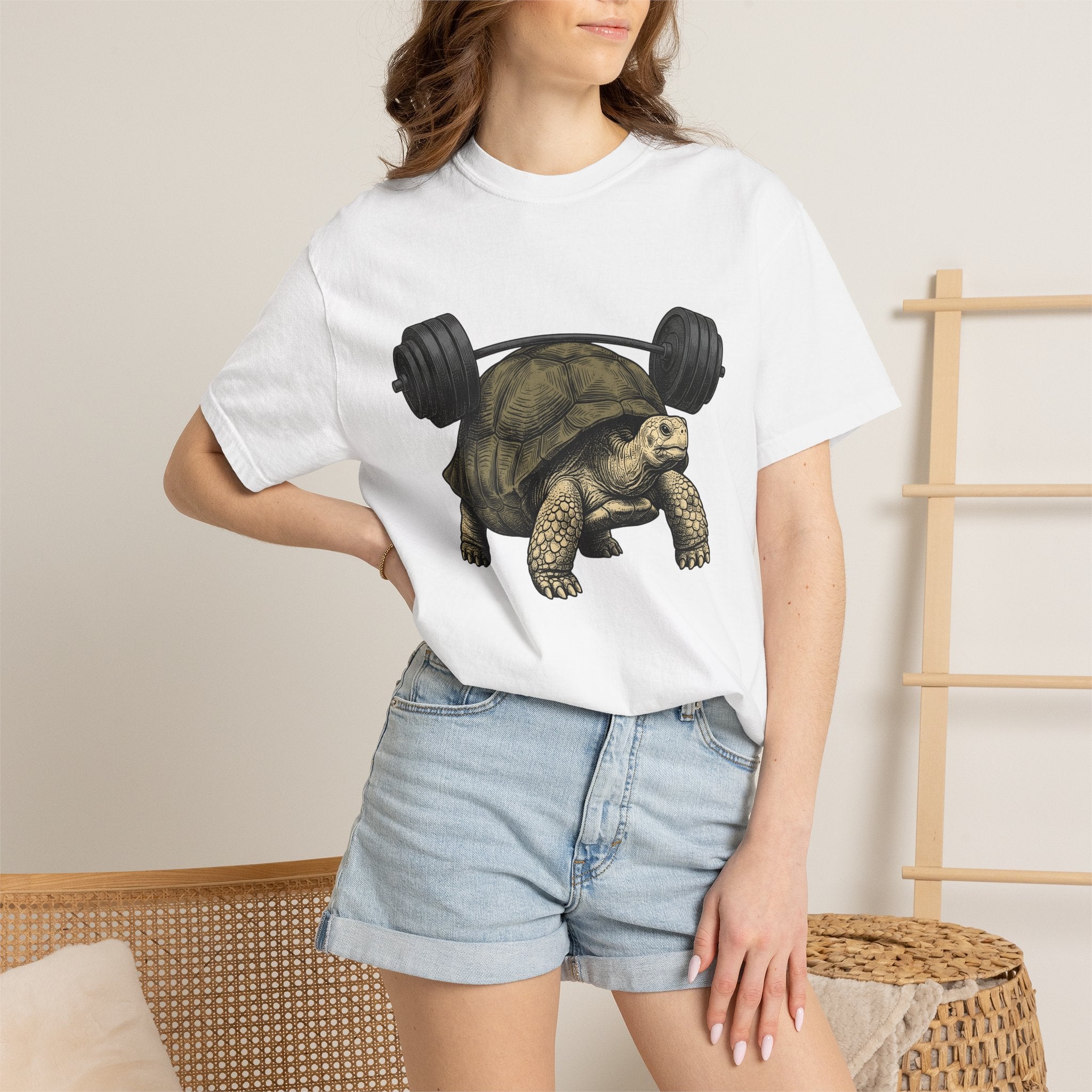 Tortoise Barbell Shirt Animals Fitness Gift Women Vintage Tee Dumbbell T-Shirt Pet Enthusiast Retro Tshirt Fitness Graphic Hand Drawn