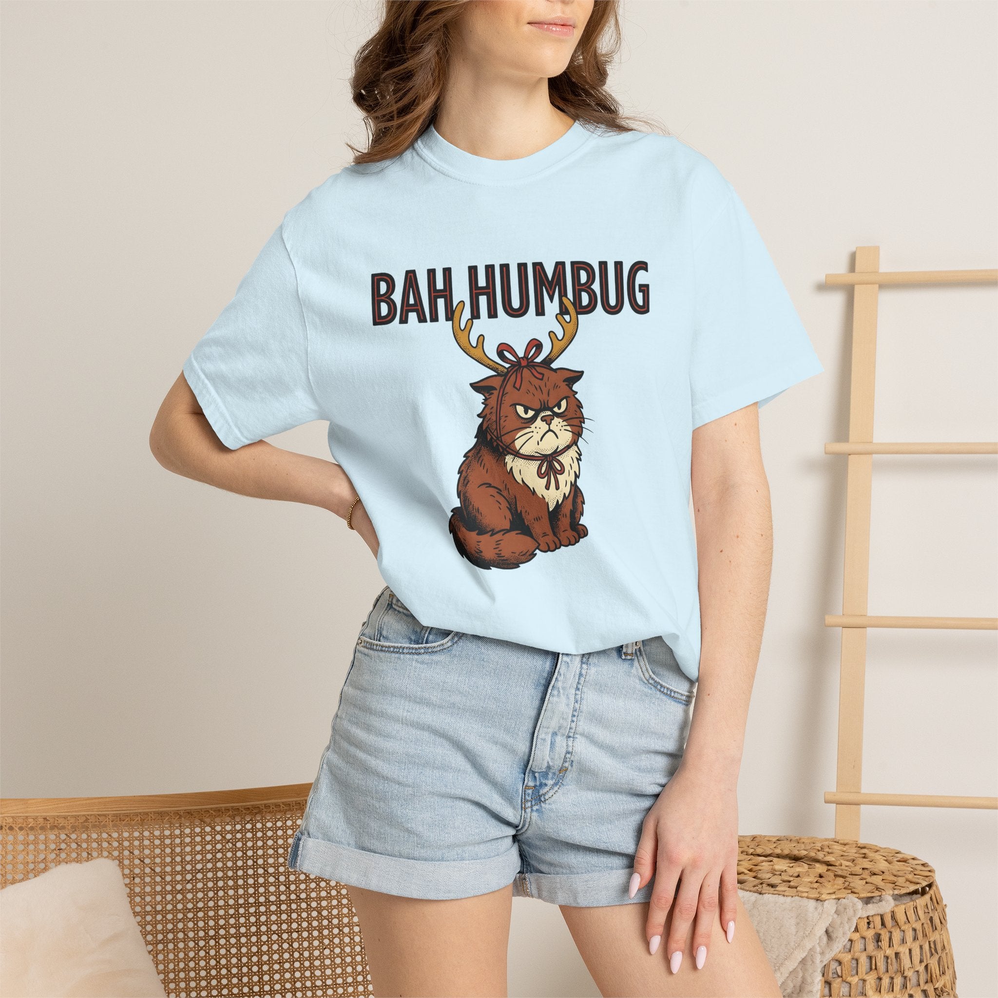 Grumpy Kitty Shirt Christmas Jokes Gift Women Comic Tee Cat T-Shirt Christmas Fan Cartoon Tshirt Pun Graphic Retro Horns Tshirt