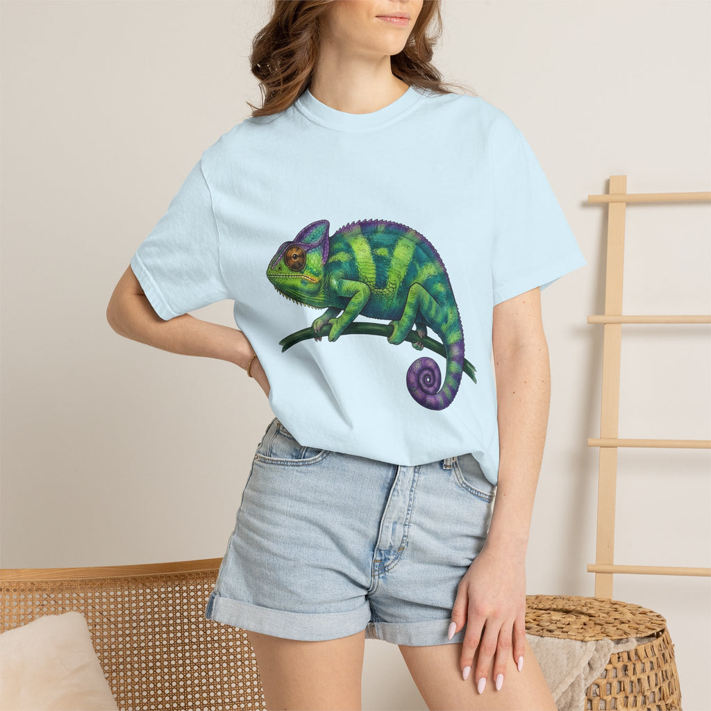 Chameleon Shirt Animals Lizard Gift Women Vibrant Tee Chameleon T-Shirt Wildlife Fan Colorful Tshirt Gecko Graphic Sketch Twig Tshirt