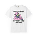Chilled Cat Shirt Cat Comedy Gift Women Drawing Tee Kitten T-Shirt Cat Fan Cartoon Tshirt Humor Graphic Lighthearted Cucumber Pieces Tshirt