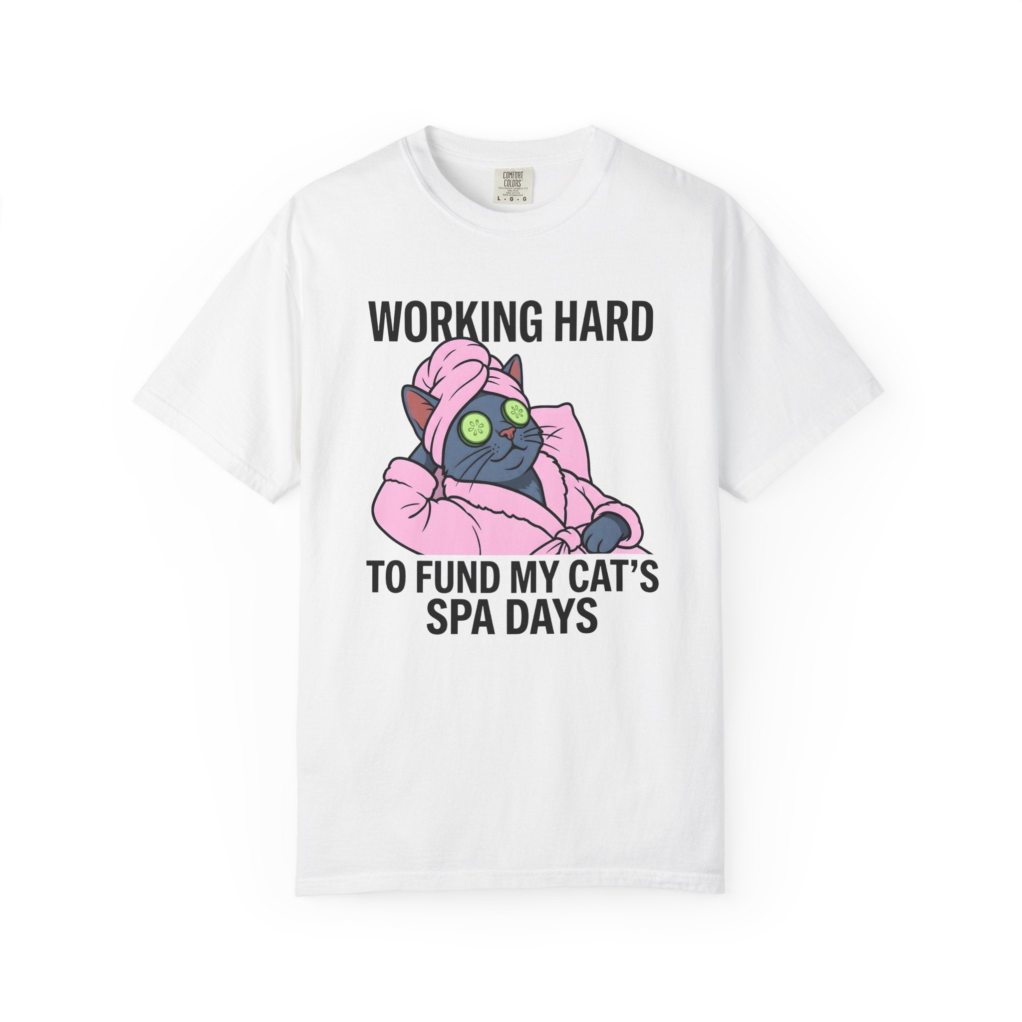Chilled Cat Shirt Cat Comedy Gift Women Drawing Tee Kitten T-Shirt Cat Fan Cartoon Tshirt Humor Graphic Lighthearted Cucumber Pieces Tshirt