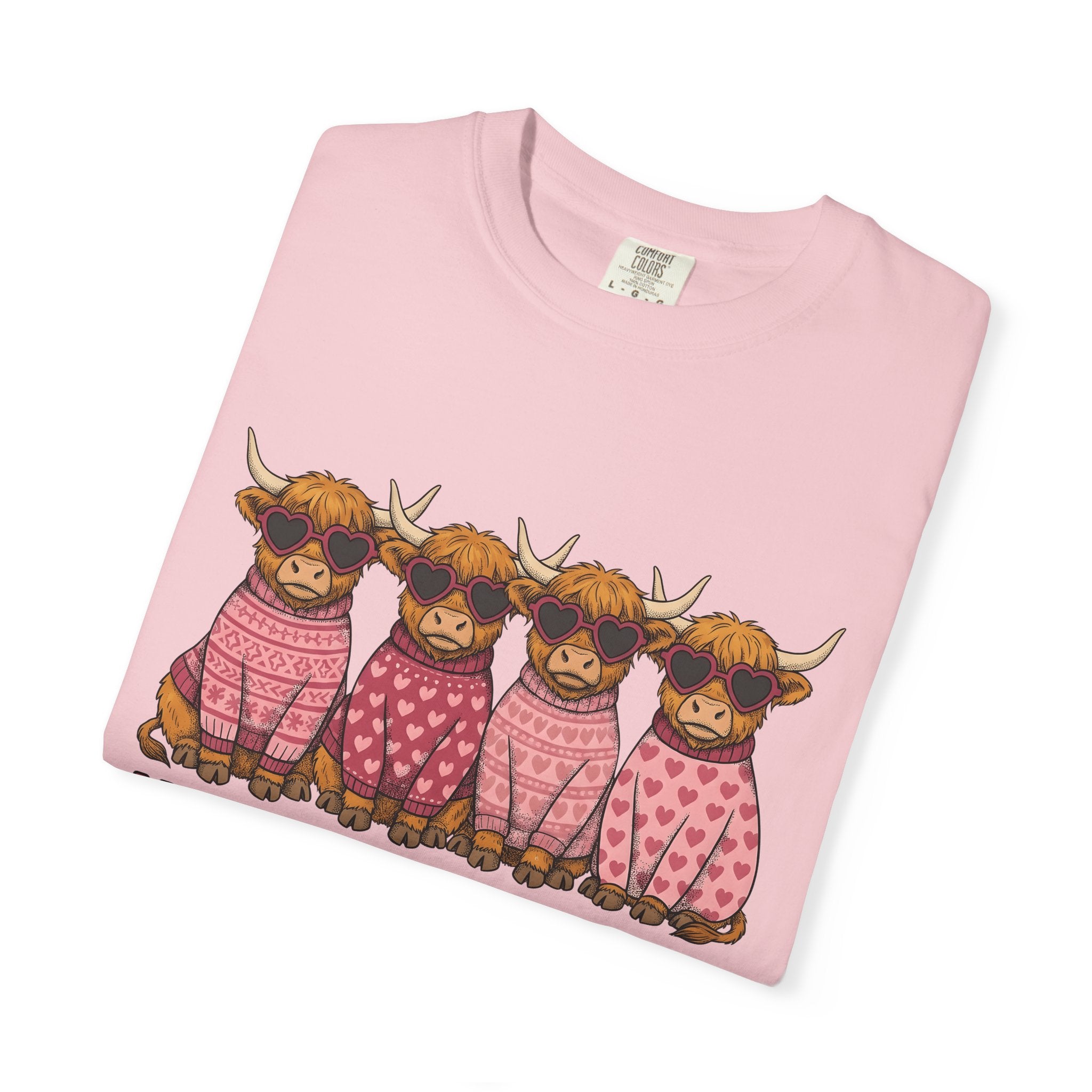 Highland Cattle Shirt St. Valentine's Day Pets Gift Women Cartoon Style Tee Cow T-Shirt Valentine Fan Cartoony Tshirt Animal Graphic
