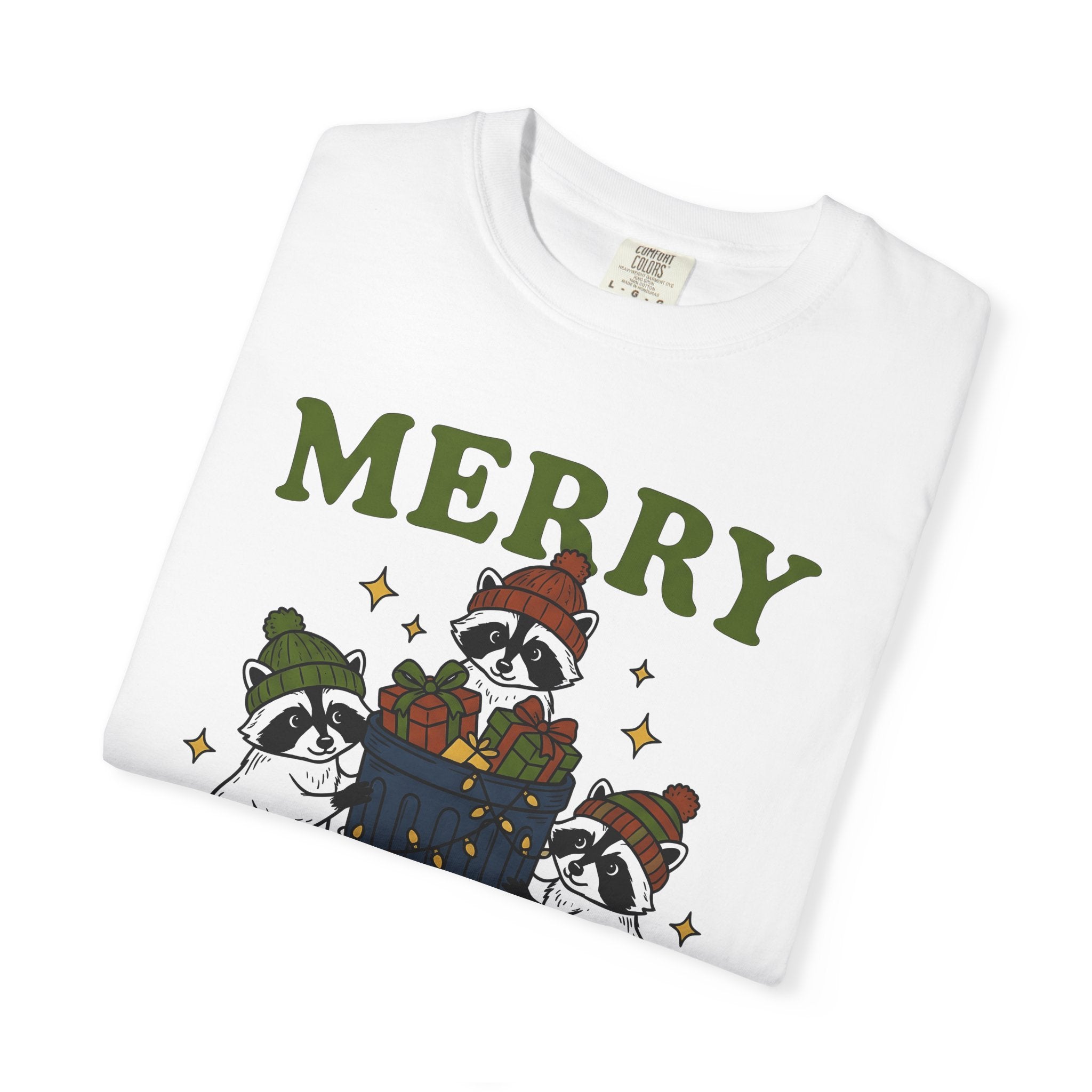 Raccoon Christmas Shirt Funny Animal Gift Women Cartoon Tee Trash Panda T-Shirt Humor Fan Cartoonish Tshirt Creature Graphic Hand Drawn Gift