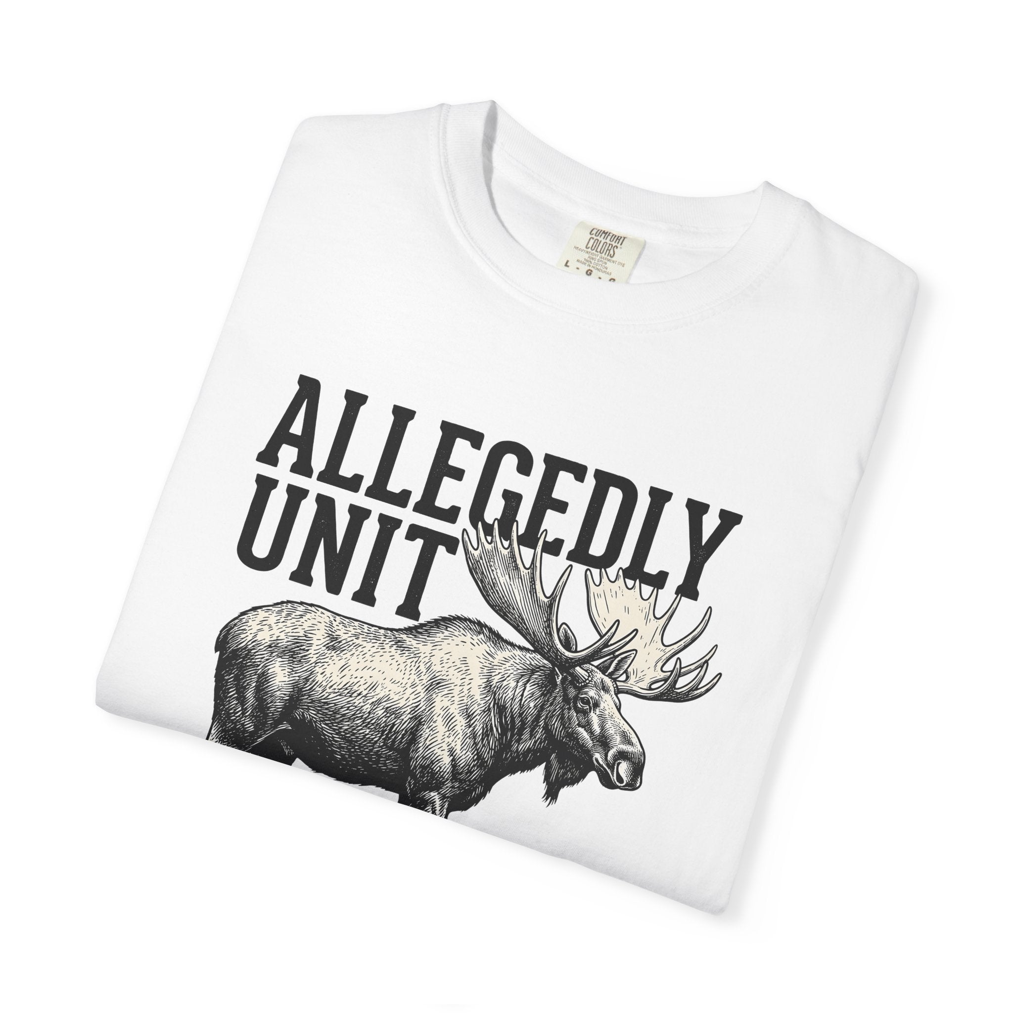 Moose Graphic Shirt Funny Animal Gift Women Vintage Tee Elk T-Shirt Humor Fan Retro Tshirt Wildlife Graphic Hand Drawn Grass Tshirt