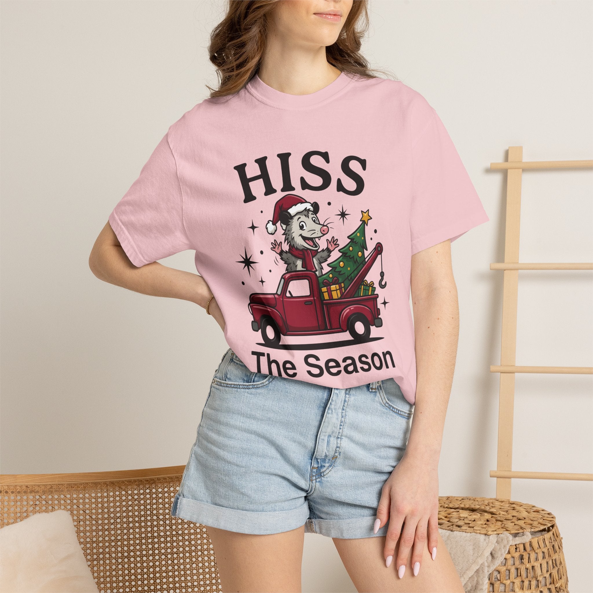 Opossum Pickup Shirt Christmas Wildlife Gift Women Comic Tee Possum T-Shirt Christmas Fan Cartoon Tshirt Wildlife Graphic Vintage Holiday