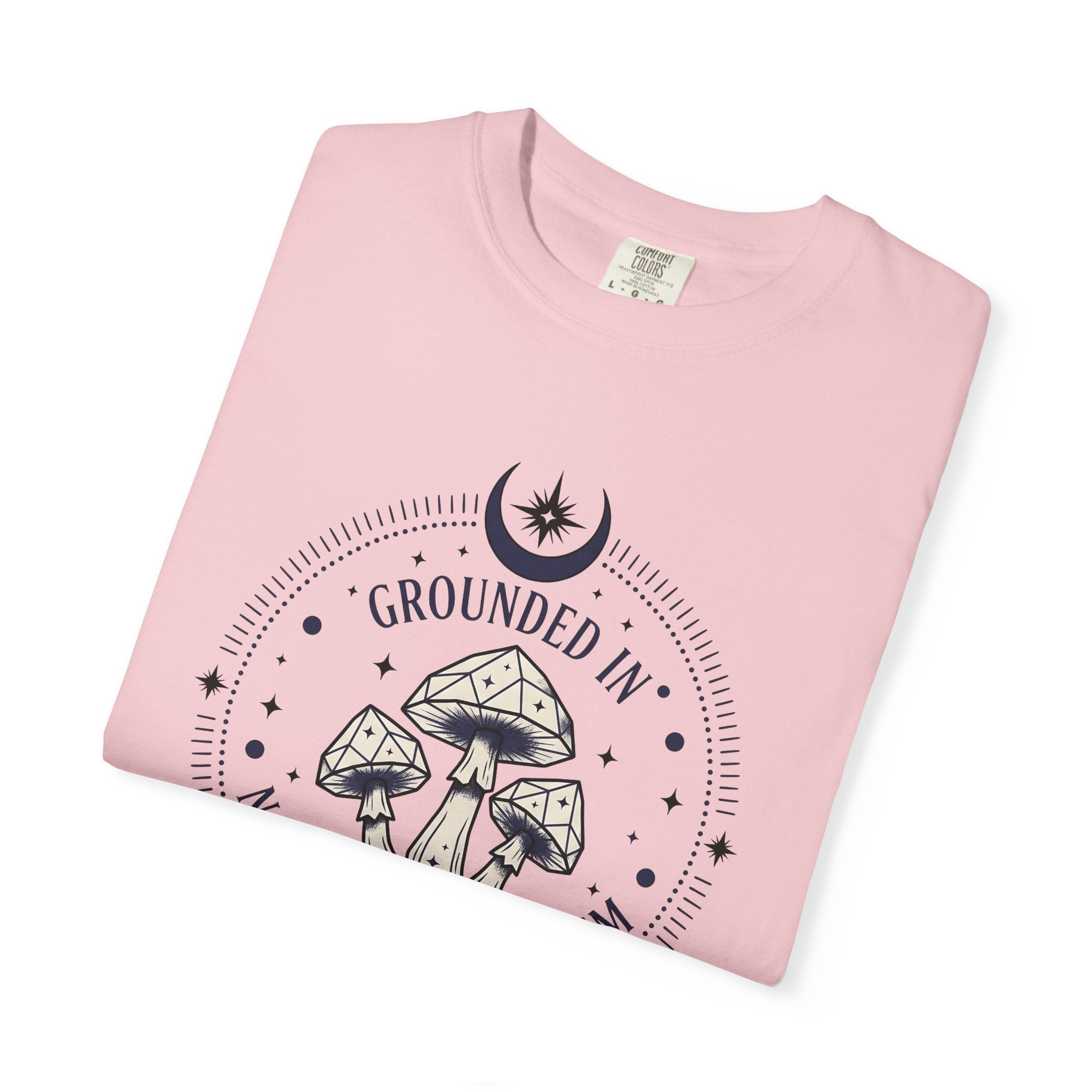 Crystal Mushrooms Shirt Boho Chic Spiritual Gift Women Celestial Tee Fungus T-Shirt Bohemian Fan Cosmic Tshirt Spiritual Graphic Mystical