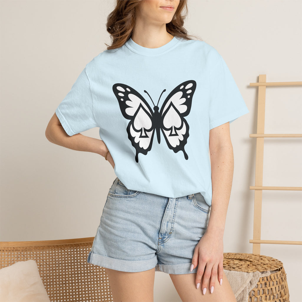Butterfly Graphic Shirt Butterfly Nature Gift Women Bold Tee Butterfly T-Shirt Butterfly Enthusiast Graphic Tshirt Wilderness Graphic Design