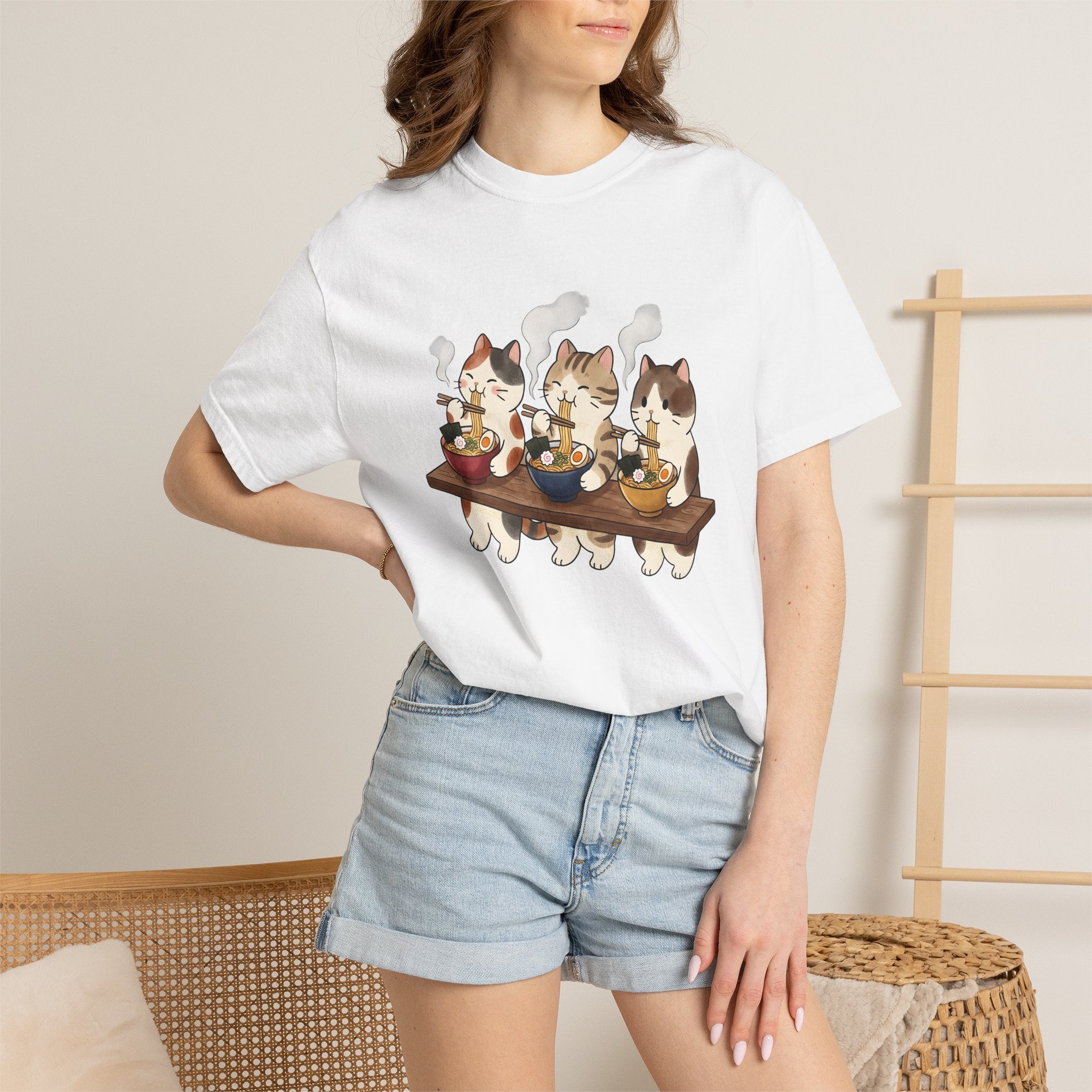 Noodle Cats Shirt Cat Cuisine Gift Women Cute Tee Kitty Cat Lady T-Shirt Cat Fan Food Graphic Design Comic Ramen Tshirt