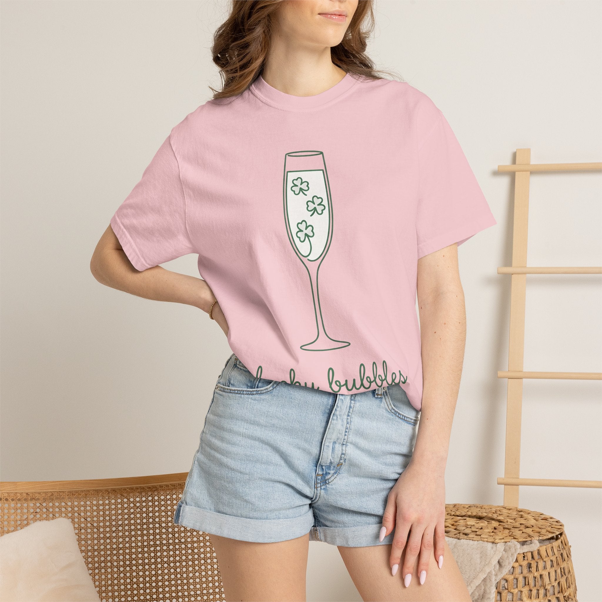 Champagne Flute Shirt St Patrick's Day Celebration Gift Women Simple Tee Champagne Glass T-Shirt Irish Fan Minimalist Tshirt Party Graphic