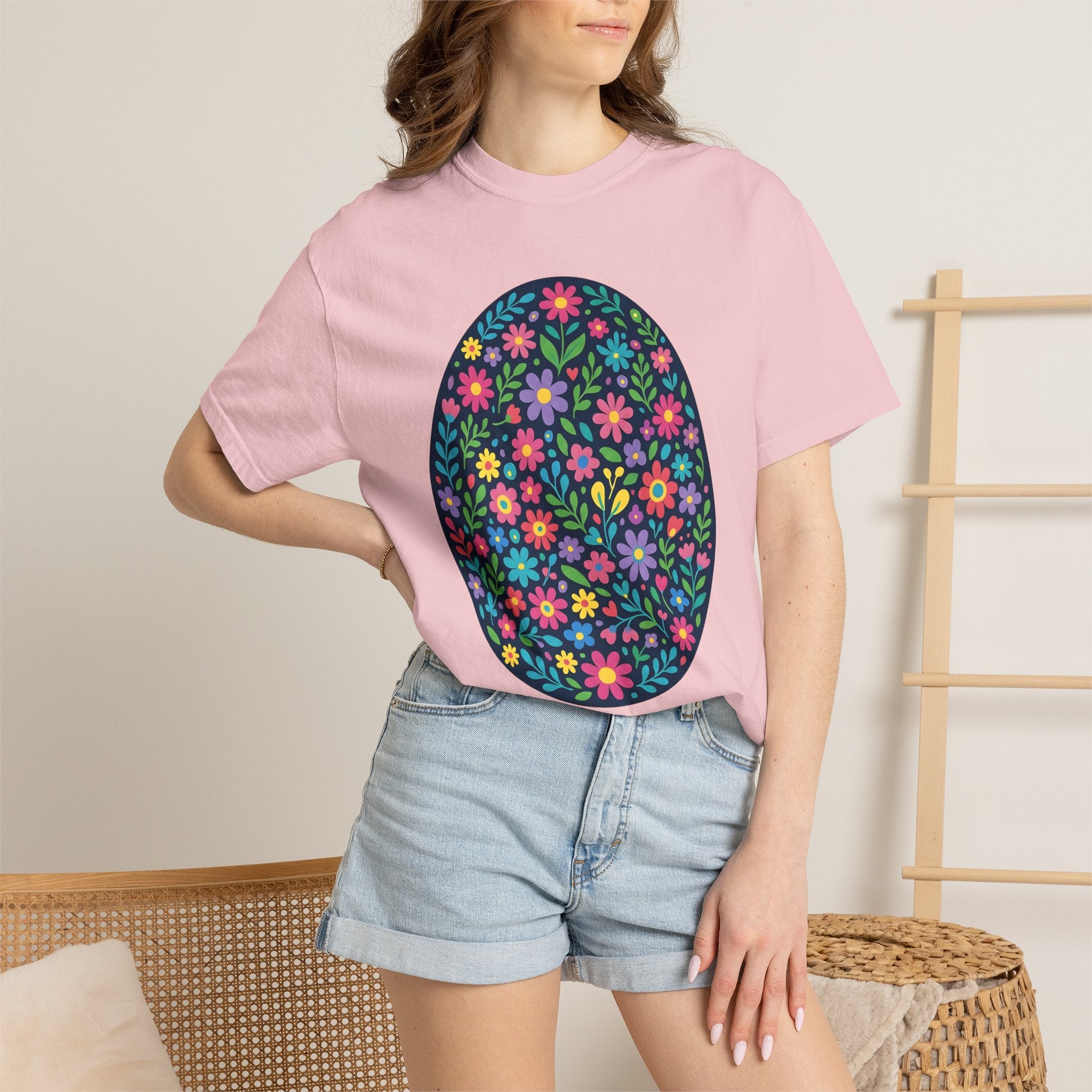 Floral Egg Shirt Easter Spring Gift Women Folk Art Tee Easter Egg T-Shirt Easter Fan Primitive Tshirt Spring Graphic Boho Wildflowers Tshirt
