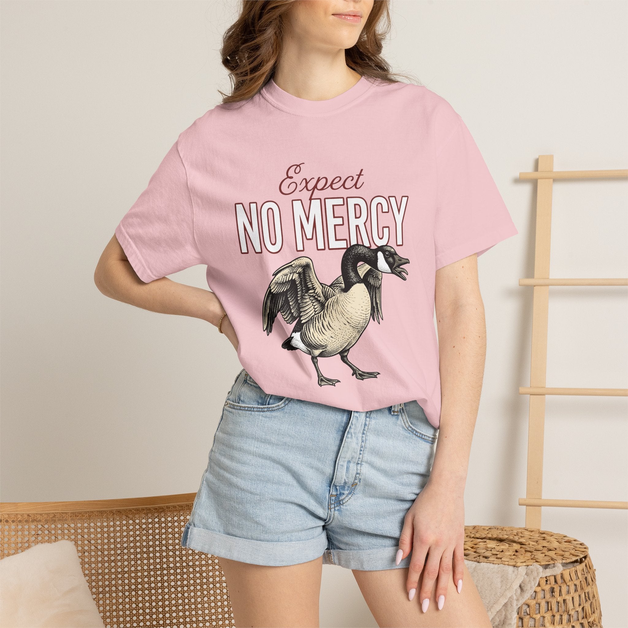 Goose Illustration Shirt Animal Jokes Gift Women Retro Tee Goose T-Shirt Pet Fan Vintage Tshirt Humor Graphic Sketch Feathers Tshirt