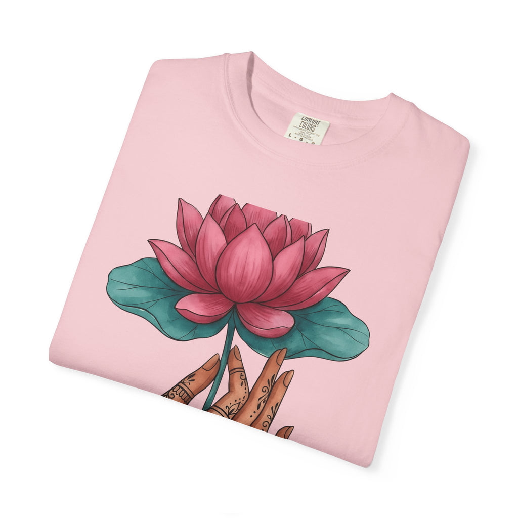 Lotus Fingers Shirt Boho Chic Spirituality Gift Women Tribal Tee Lotus T-Shirt Bohemian Enthusiast Ethnic Tshirt Spiritual Graphic Sketch