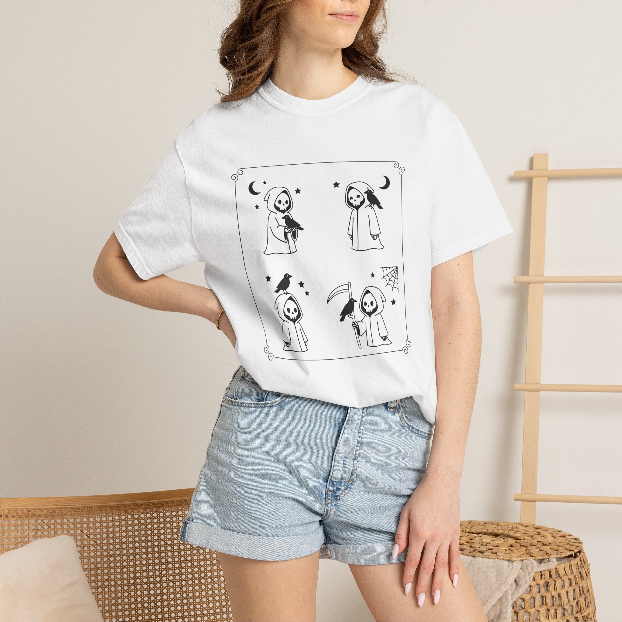 Death Skeleton Shirt Halloween Dark Gift Women Cute Tee Skeleton T-Shirt Horror Fan Grim Tshirt Gothic Graphic Simple Black Bird Tshirt