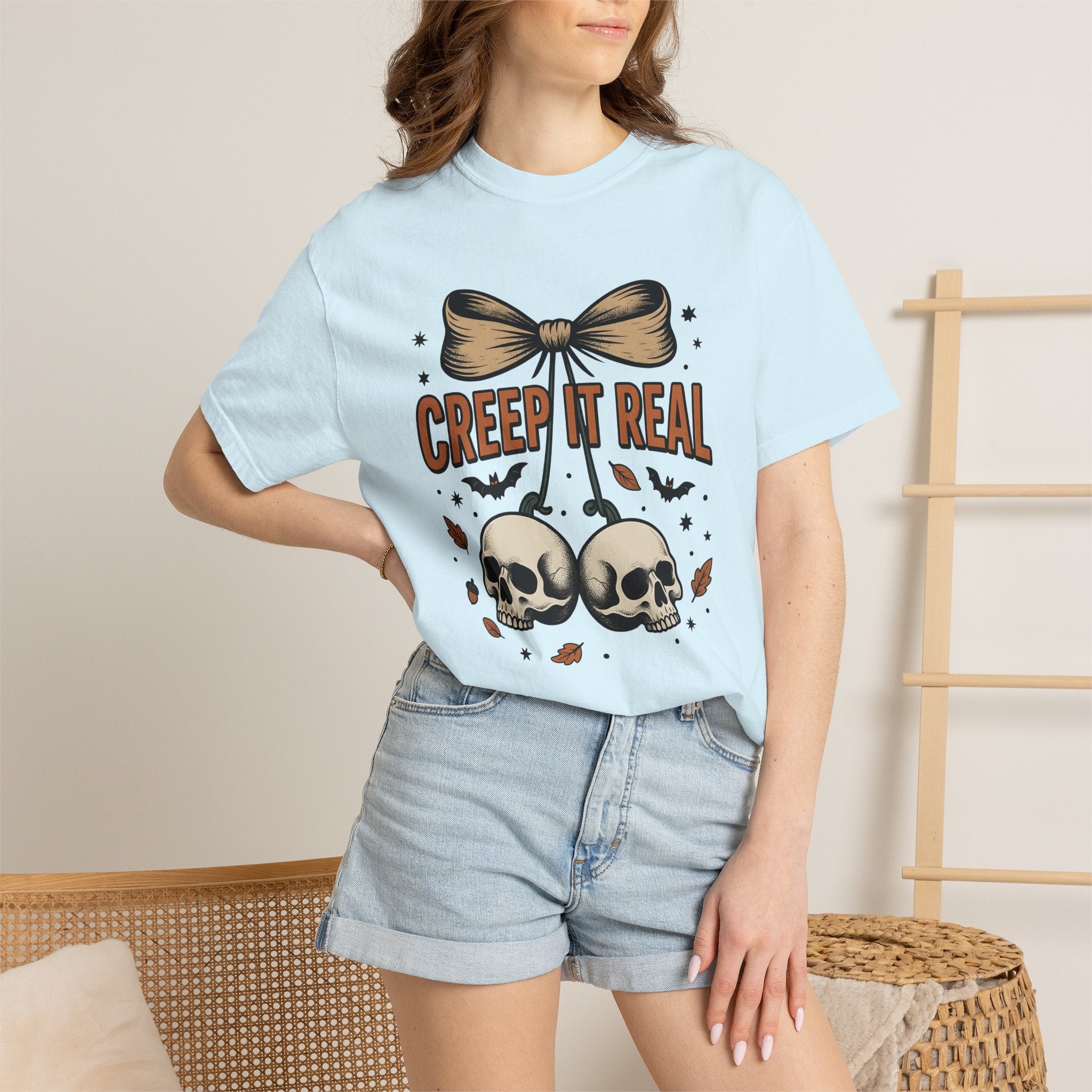 Skulls Bow Shirt Halloween Gothic Gift Women Vintage Tee Skull T-Shirt Horror Fan Retro Tshirt Dark Graphic Hand Drawn Bats Tshirt