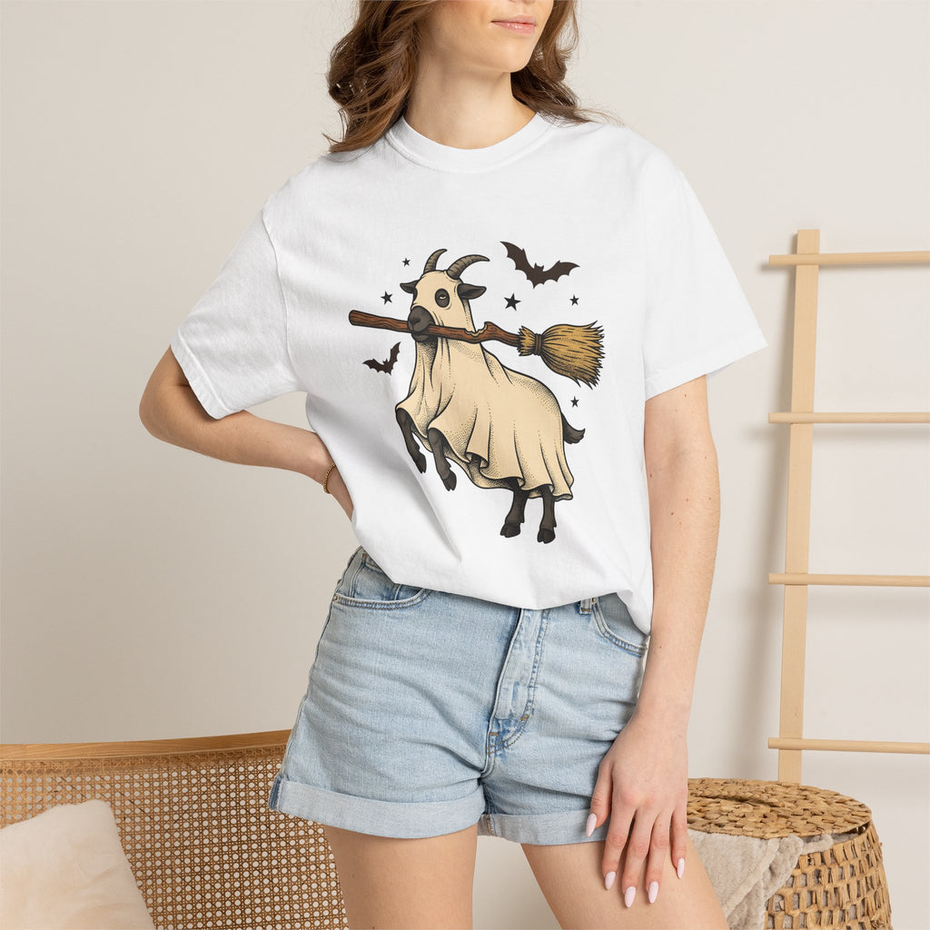 Goat Mask Shirt Halloween Barnyard Gift Women Old School Tee Animal Mask T-Shirt Horror Fan Creepy Tshirt Farm Graphic Pen Illustration