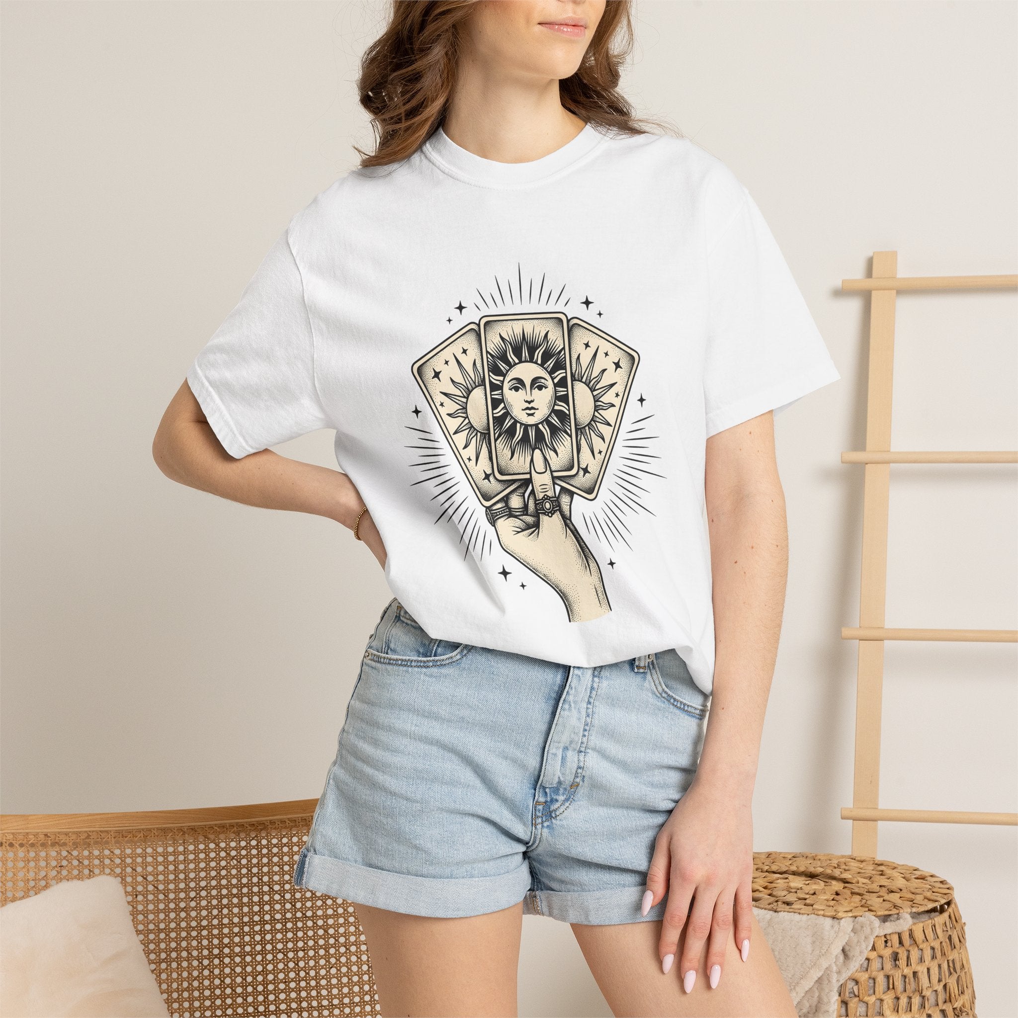 Tarot Cards Hand Shirt Boho Chic Spiritual Gift Women Vintage Tee Oracle Cards T-Shirt Bohemian Enthusiast Retro Tshirt Spiritual Graphic