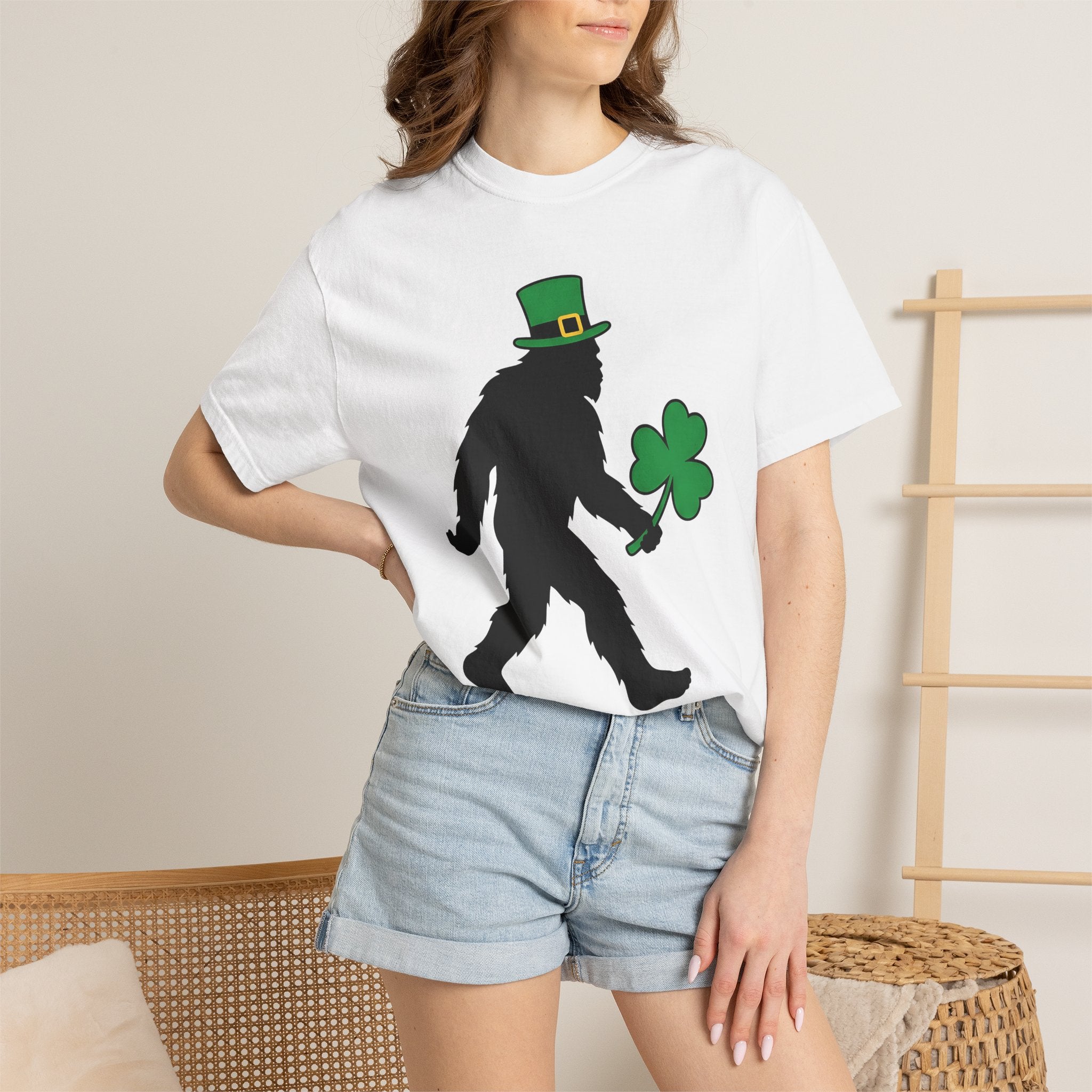 Bigfoot Leprechaun Shirt St Patrick's Day Cryptids Gift Women Cartoon Tee Sasquatch T-Shirt St Patricks Fan Toon Tshirt Crypto Graphic