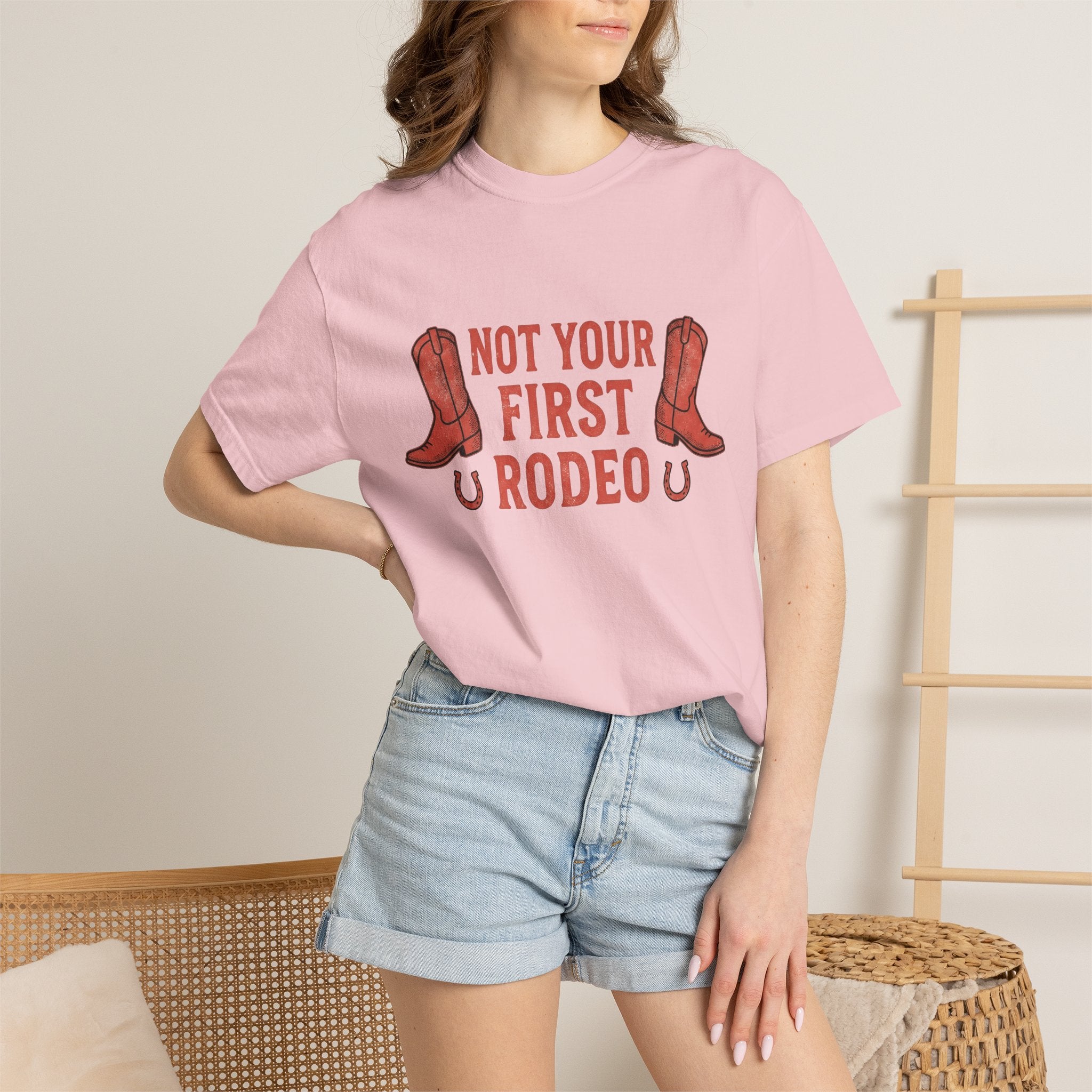 Leather Boots Shirt Cowgirl Livestock Gift Women Rustic Tee Boots T-Shirt Rodeo Fan Cowboy Tshirt Farm Graphic Hand Drawn Iron Horseshoe