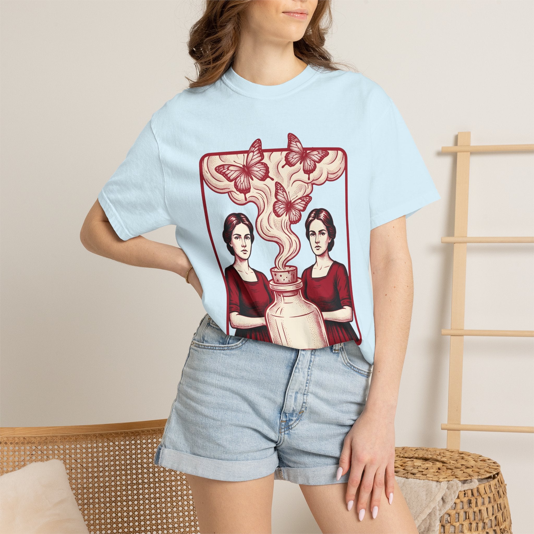 Dual Women Shirt Boho Chic Magical Gift Women Classic Tee Lesbians T-Shirt Bohemian Fan Vintage Tshirt Mystical Graphic Line Art Insect