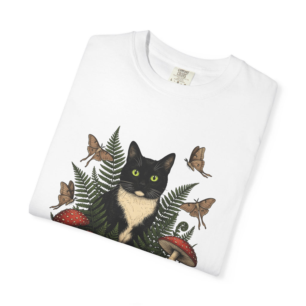 Black Cat Shirt Cat Environment Gift Women Garden Tee Cat T-Shirt Feline Fan Whimsy Graphic Conservation Illustration Classic Mushrooms