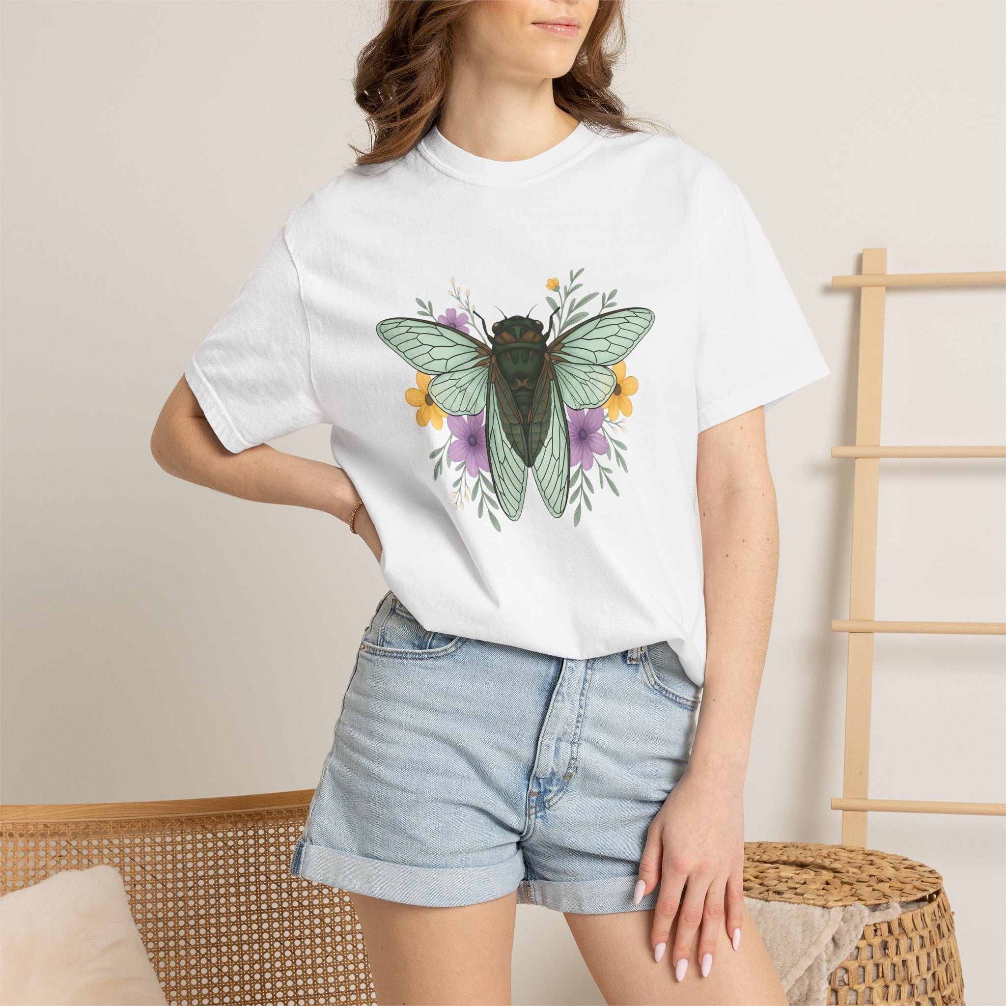 Cicada Floral Shirt Cottagecore Nature Gift Women Botanical Tee Cicada T-Shirt Homesteader Fan Botanical Illustration Outdoor Graphic