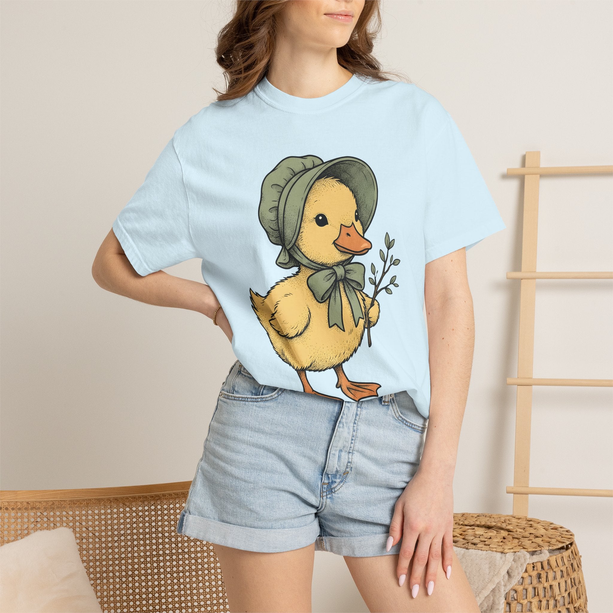 Baby Duck Bonnet Shirt Easter Bloom Gift Women Antique Tee Duckling T-Shirt Easter Fan Baby Bonnet Tshirt Vintage Illustration Line Art Limb