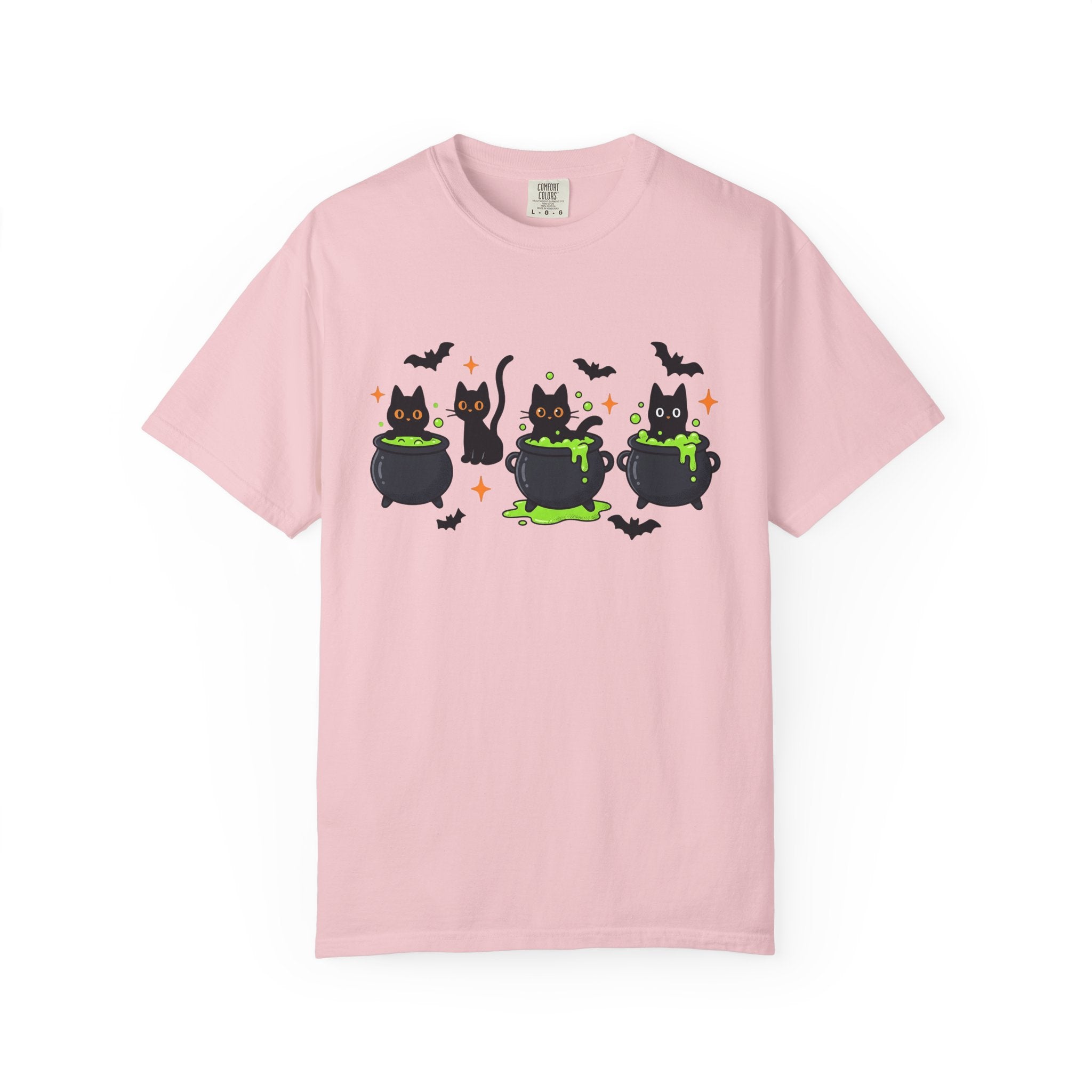 Black Kitty Pot Shirt Cat Spooky Gift Women Kawaii Tee Cat Pot T-Shirt Cat Fan Cute Tshirt Horror Graphic Comic Flying Bat Tshirt