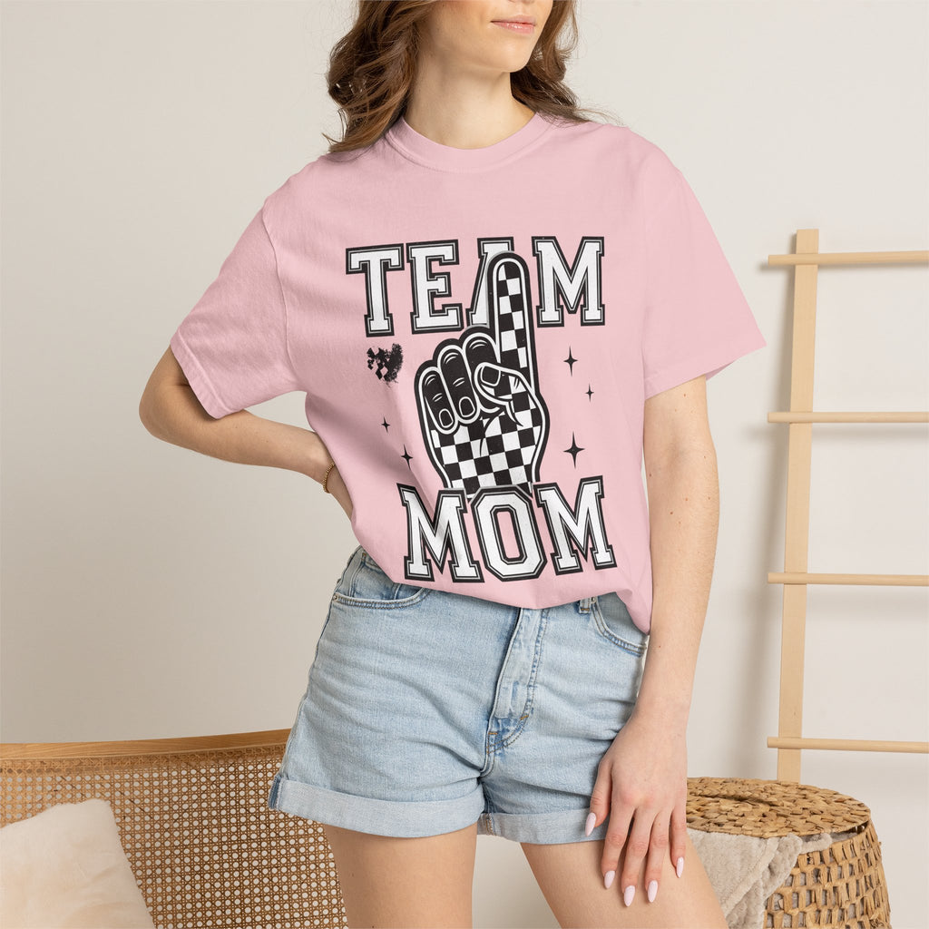 Checkered Foam Finger Shirt Moms Sports Gift Women Vintage Tee Foam Finger T-Shirt Mom Fan Retro Tshirt Athletic Graphic Sports Graphic Tee