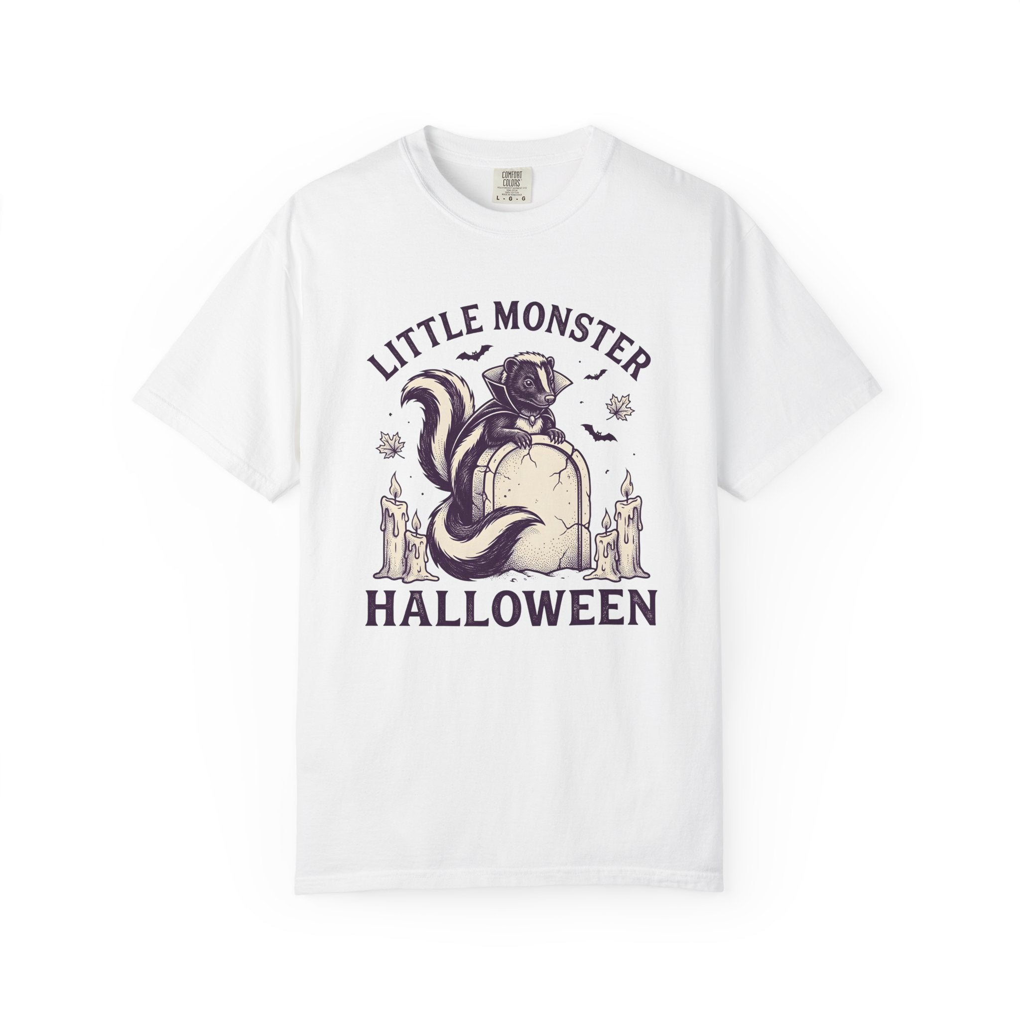 Vampire Skunk Shirt Halloween Wildlife Gift Women Retro Tee Skunk T-Shirt Horror Fan Gothic Tshirt Wildlife Graphic Sketch Gravestone Tshirt