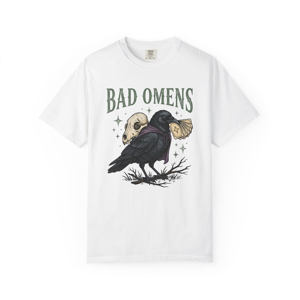 Raven Head Shirt Halloween Mysticism Gift Women Horror Tee Crow T-Shirt Horror Fan Creepy Tshirt Spiritual Graphic Distressed Tarot Deck